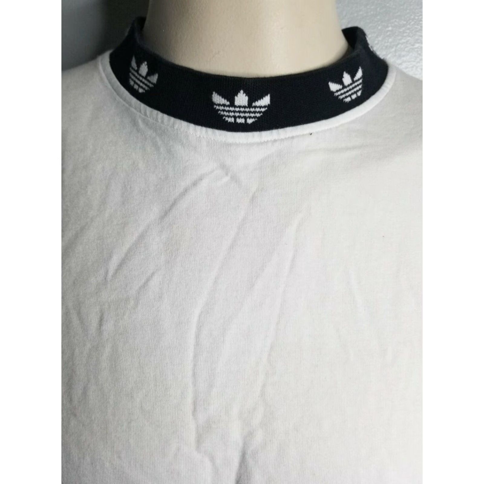 Adidas VINTAGE Adidas Originals T-Shirt Trefoil 3-Stripes Short Sleeve Mens M White Athletic Crew Neck Knit Cotton Logo 90s/Retro Size US M / EU 48-50 / 2 - 2 Thumbnail