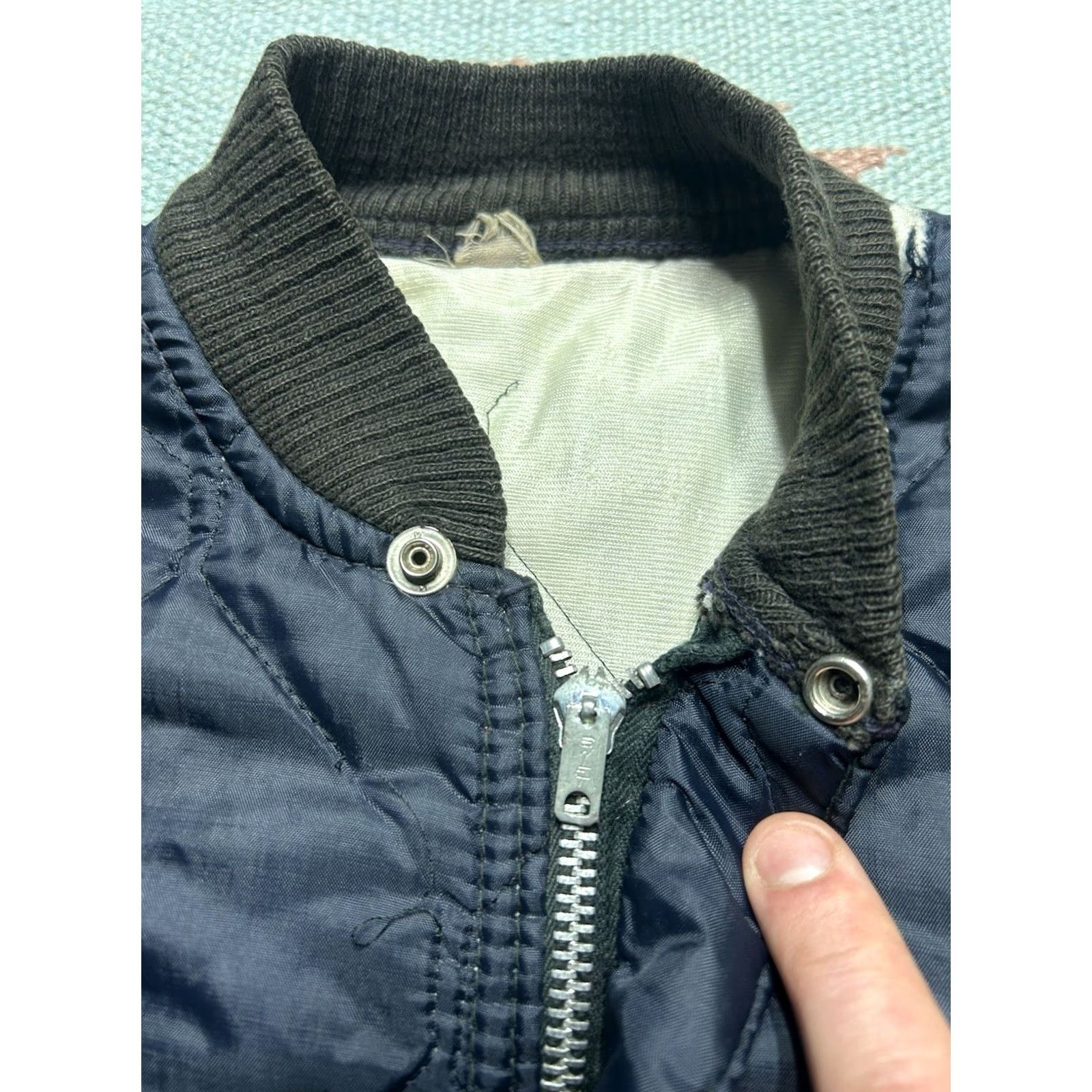 Vintage VINTAGE 1960s diamond quilted jacket navy blue full zip nylon men’s small Quilted Jacket Navy Blue Mens Small Size US S / EU 44-46 / 1 - 6 Thumbnail