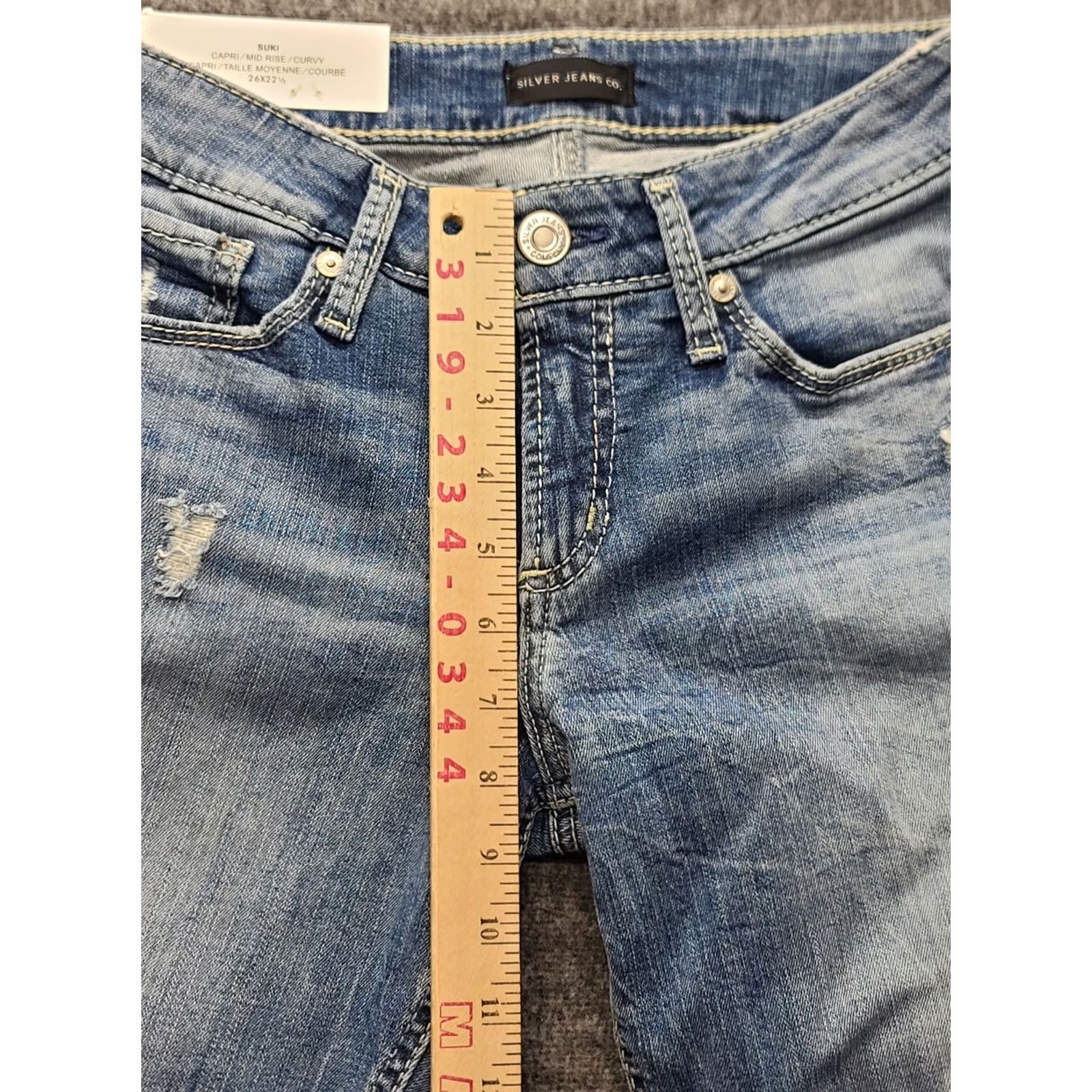 Silver Jeans Co. Silver Jeans Capri Womens 26x22 Suki Curvy Mid Rise Distressed Stretch Denim Blue 5-Pocket Mens? Womens Size 26" / US 2 / IT 38 - 4 Thumbnail