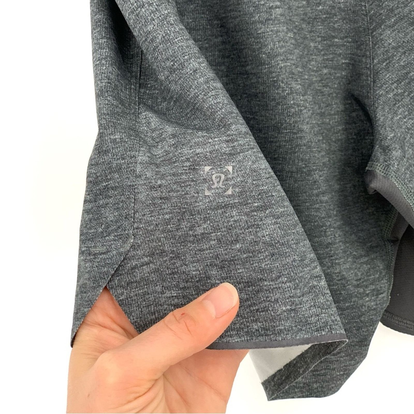 Lululemon LULULEMON 7" Surge Short Linerless Heathered Grey S Size US 26 / EU 42 - 8 Thumbnail