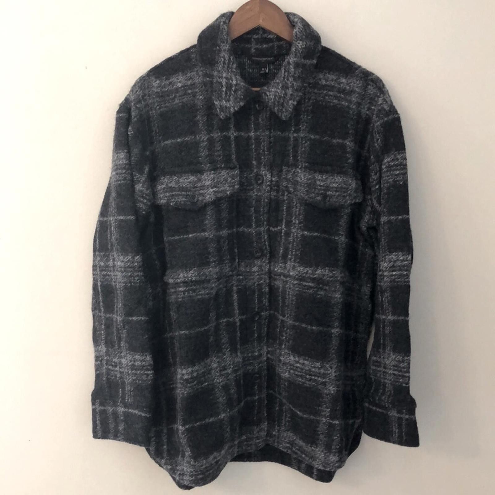 Banana Republic Banana Republic Factory gray wool plaid Shacket SZ Medium Size M / US 6-8 / IT 42-44 - 1 Thumbnail