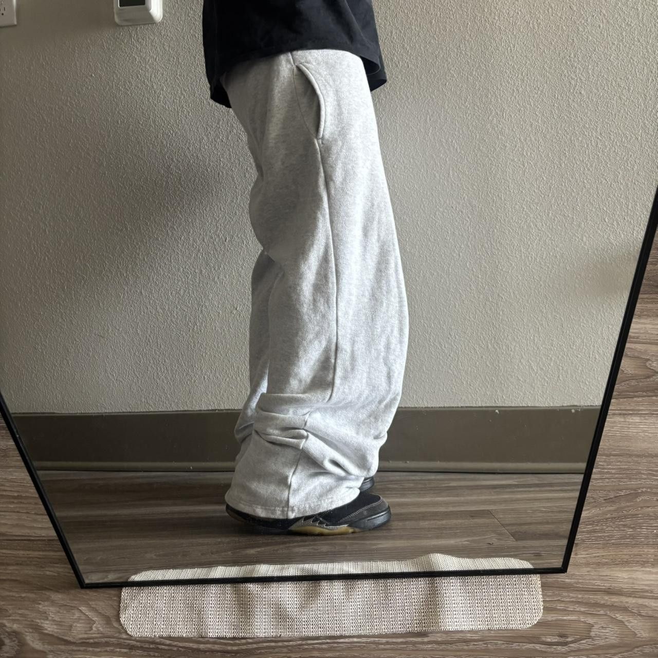 Vintage Crazy Vintage Y2K/2000s Baggy Light Grey Skater Sweatpants! Fits M Size US 30 / EU 46 - 2 Thumbnail