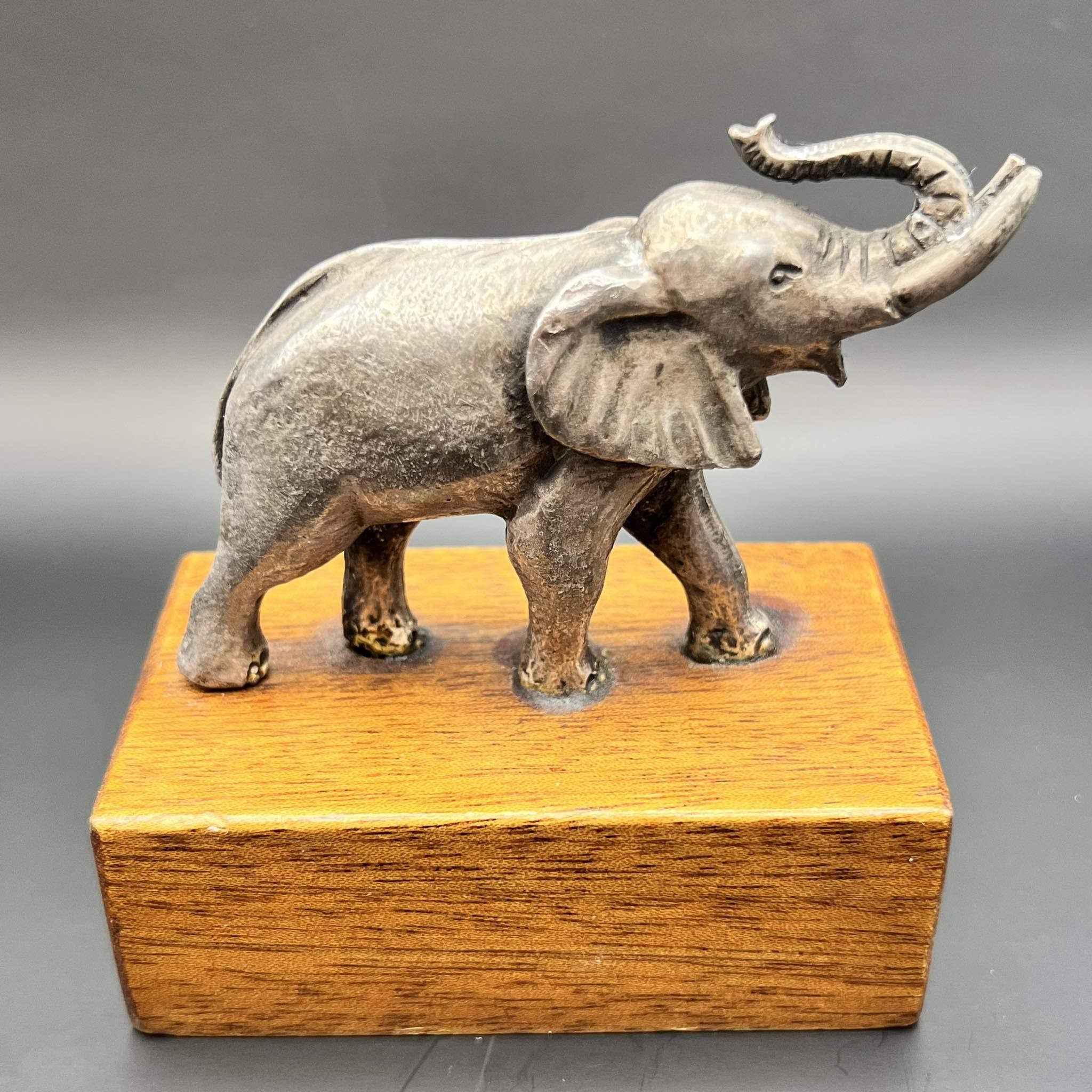 Vintage Heavy Vintage Silver Plated Figure Animal Elephant Size ONE SIZE - 5 Thumbnail