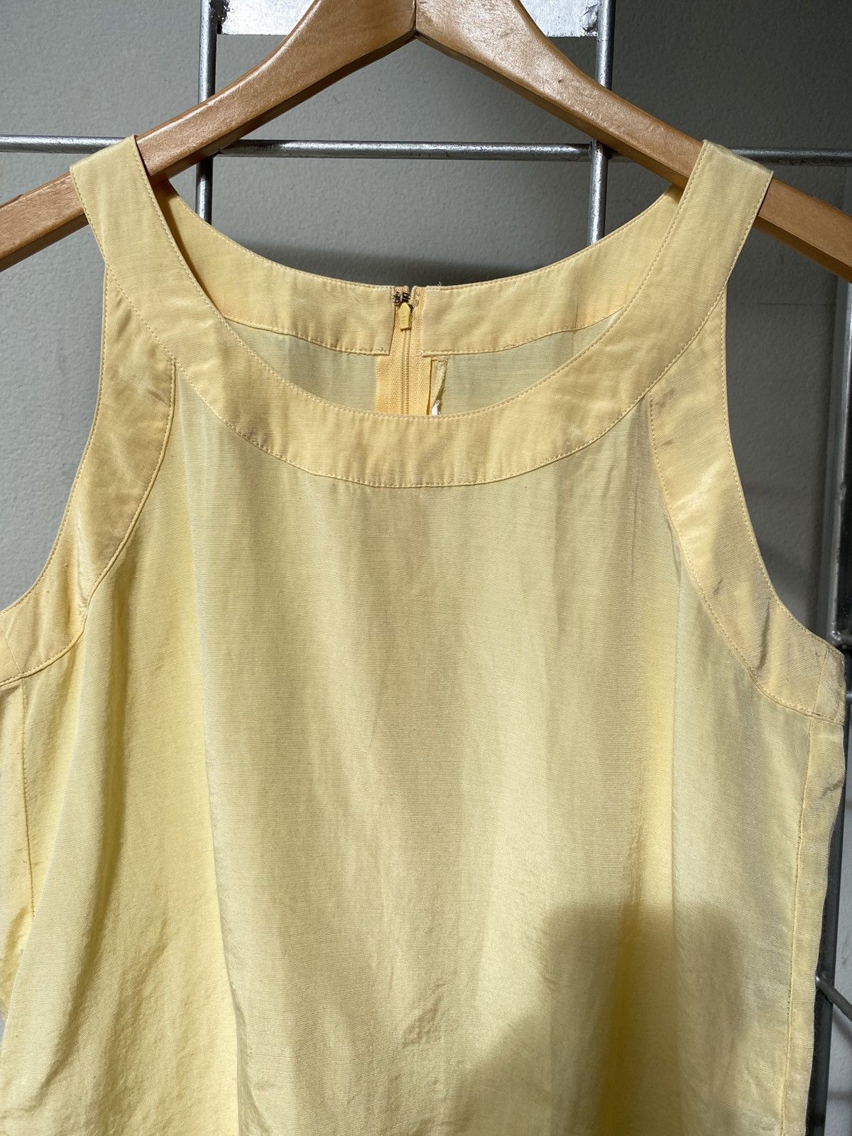 Balenciaga BALENCIAGA Light Yellow Sleeveless Top with Back Zipper Size L / US 10 / IT 46 - 3 Thumbnail