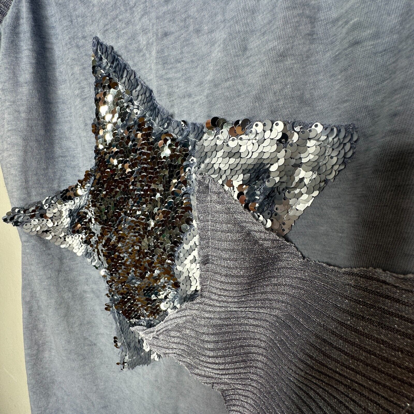Other Gray Blue Knit Sleeveless Scoop Neck Tank Sequined Stars Med Size M / US 6-8 / IT 42-44 - 4 Thumbnail