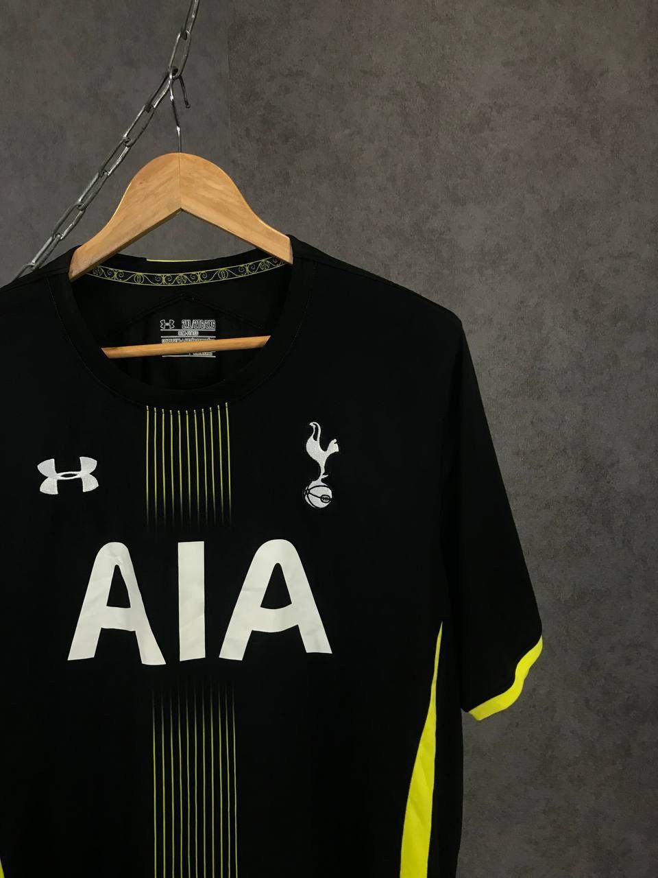 Under Armour Tottenham Hotspur under Armour soccer jersey Size US XL / EU 56 / 4 - 2 Thumbnail