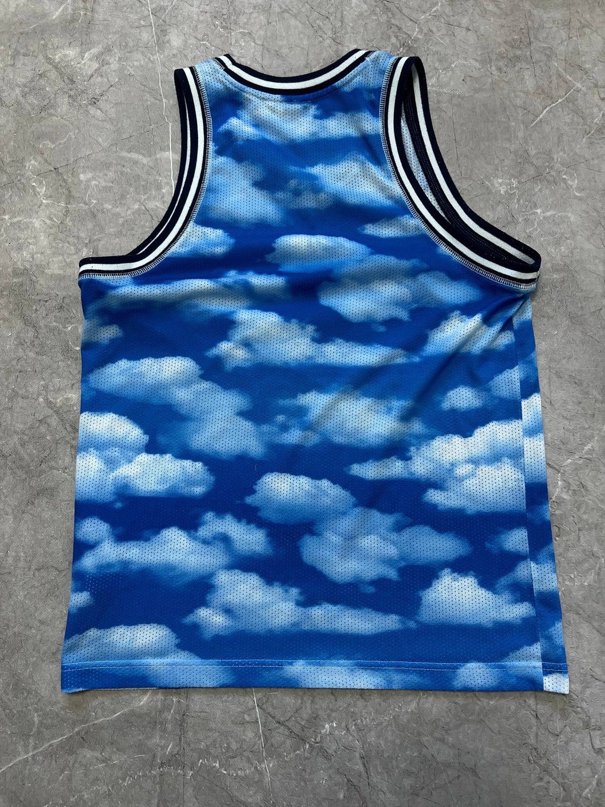 Adidas Adidas Originals T shirt Allover Clouds Vest Basketball S Size US S / EU 44-46 / 1 - 17 Thumbnail