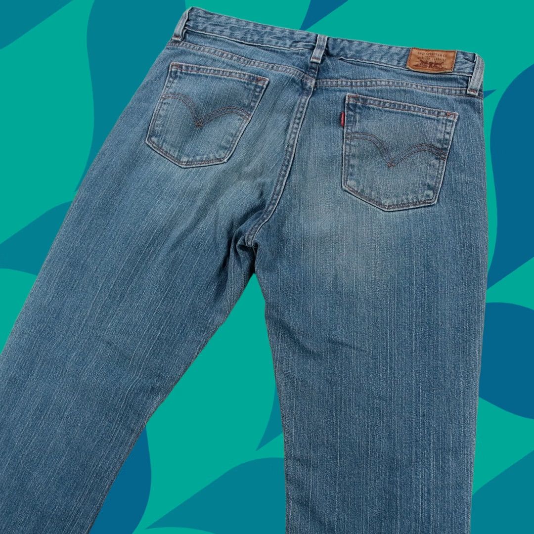 Levi's VINTAGE Levi's 553 Bootcut Jeans Women 12 Blue Denim Cotton Spandex Regular Bootcut 90s 00s Y2K Size 34" / US 12 / IT 48 - 1 Thumbnail