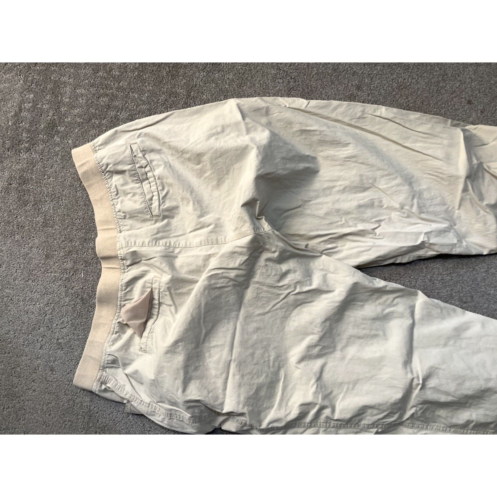 Vintage Chico's Pants Casual Womens 3 Cargo Roll Tab Stretch Full Length Beige Army Twill Pockets Comfort Convertible Regular Inseam 31 in Women's Pants Size 26" / US 2 / IT 38 - 4 Thumbnail