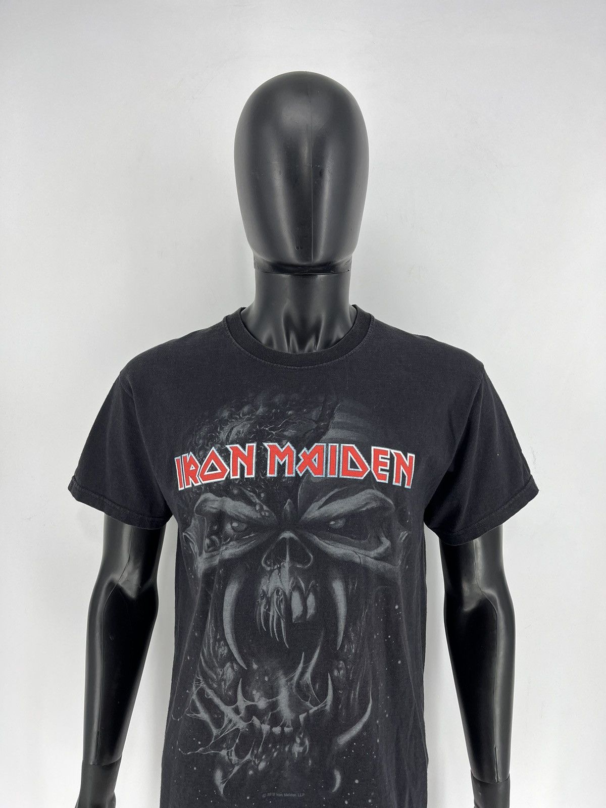 Band Tees × Vintage IRON MAIDEN 2010 “The Final Frontier” World Tour T-shirt Size US L / EU 52-54 / 3 - 1 Thumbnail