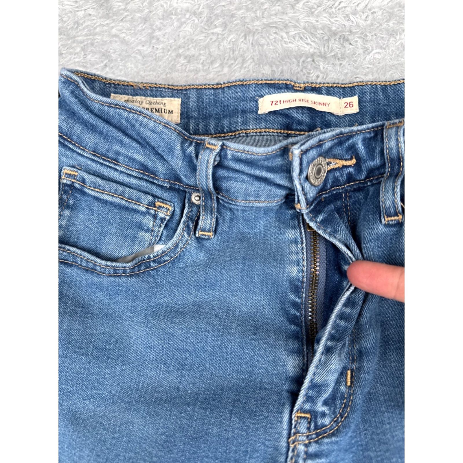 Levi's Levi's Jeans Women 26 Blue Denim 700 Series Skinny High Rise Cotton 26x30 Regular 5-Pocket Distressed Stretch Size 26" / US 2 / IT 38 - 5 Thumbnail