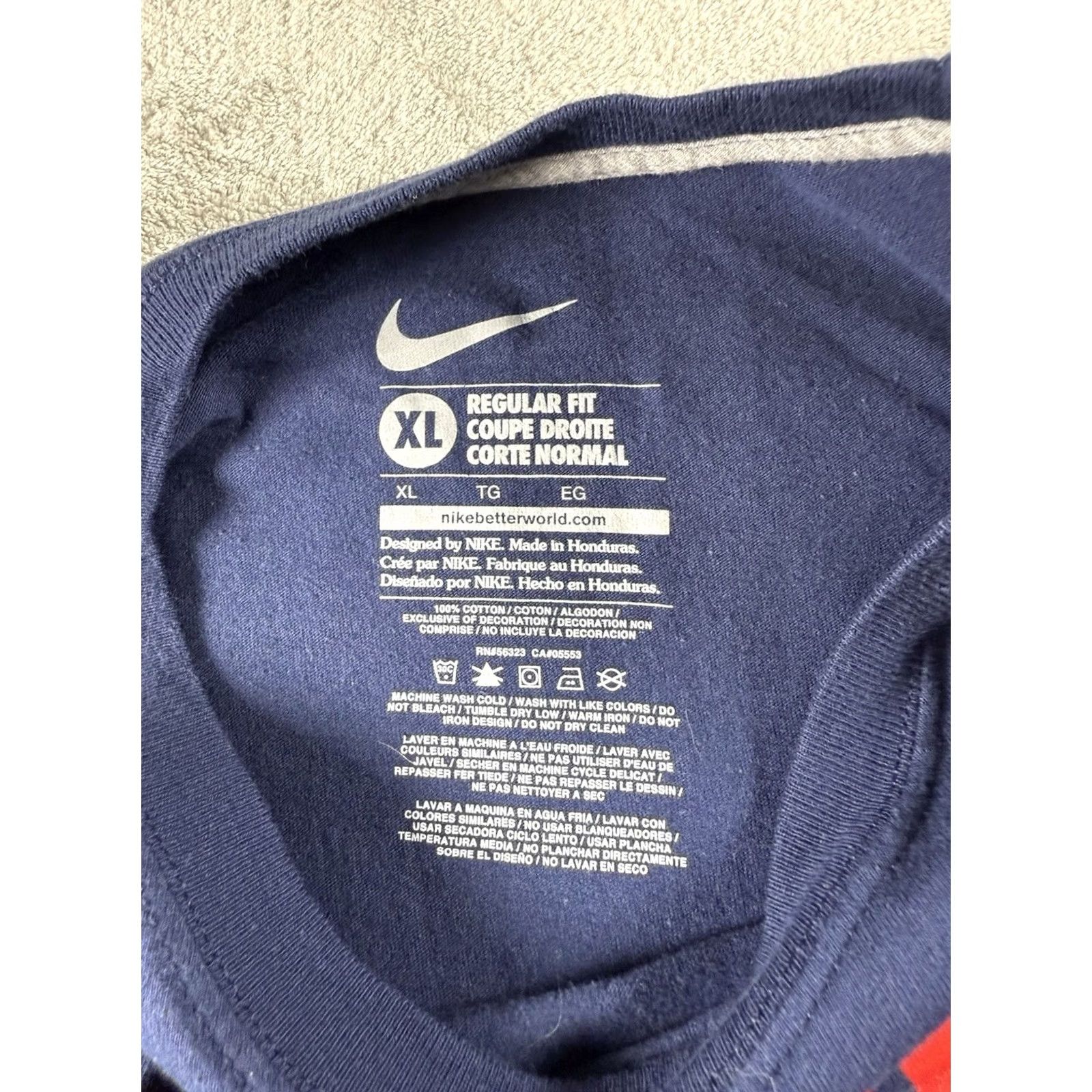 Nike VINTAGE NIKE LEGENDARY STATUS MENS XL T-SHIRT NAVY Size US XL / EU 56 / 4 - 4 Thumbnail