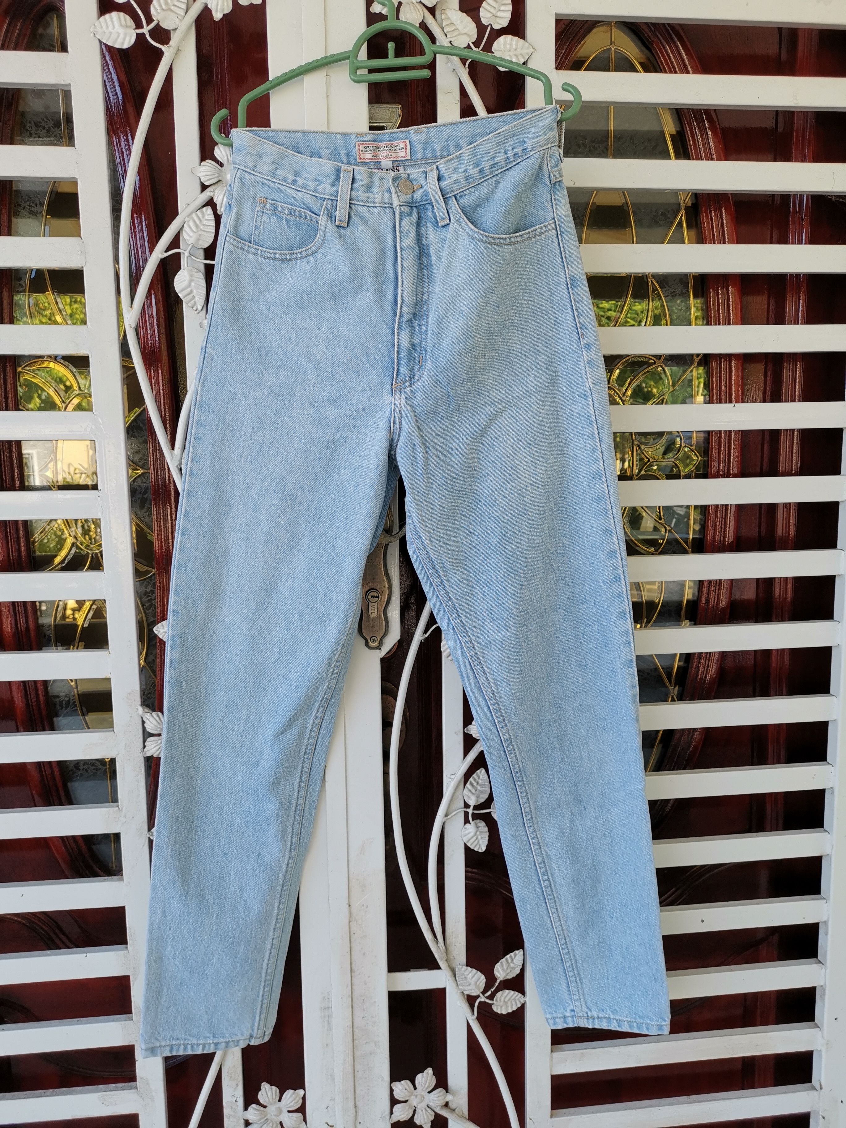 Guess Vintage Guess Jeans Light Wash Size US 29 - 1 Thumbnail