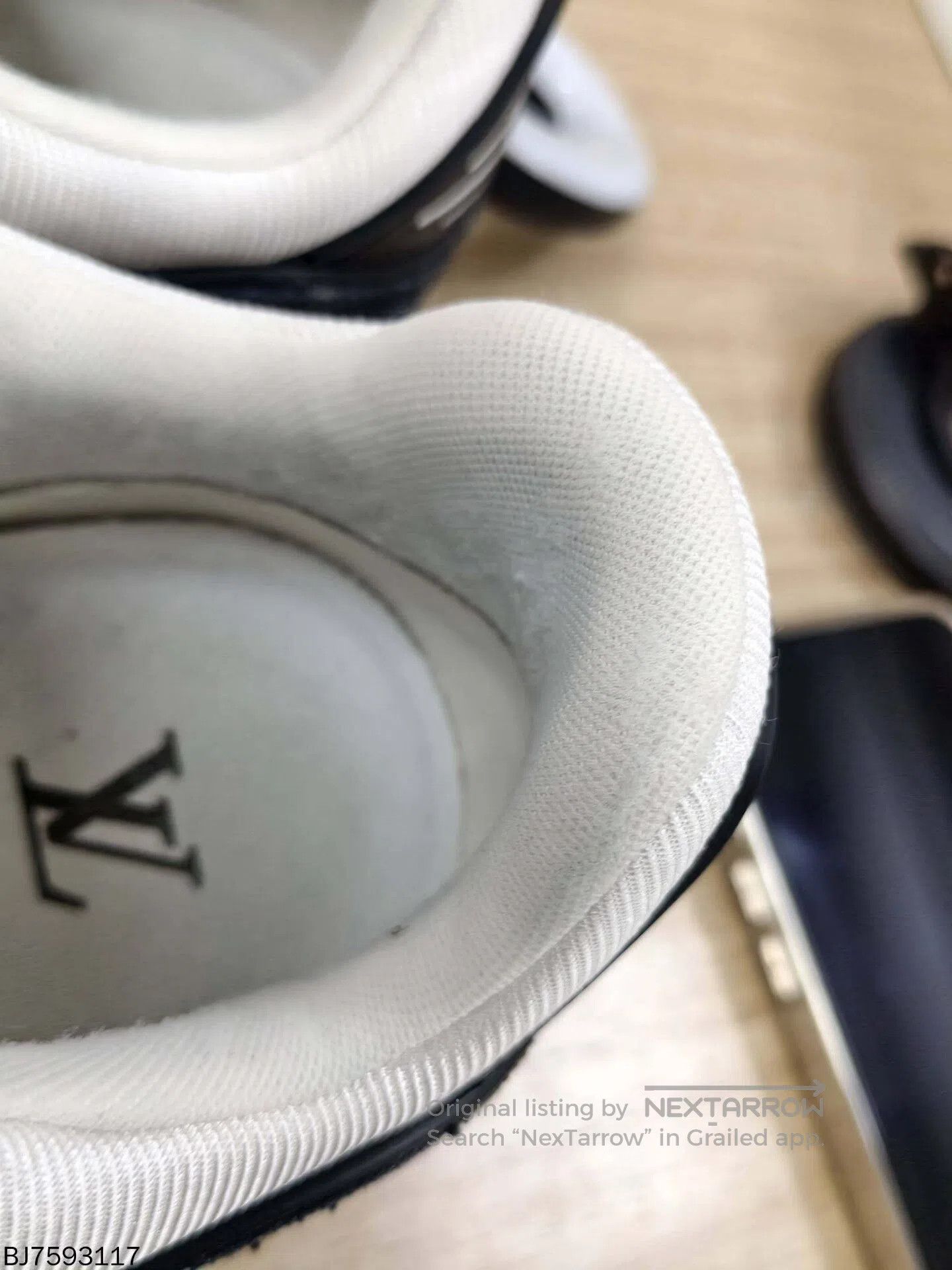 Louis Vuitton louis vuitton trainer low-top sneakers size 9.5. Size US 9.5 / EU 42-43 - 2 Thumbnail
