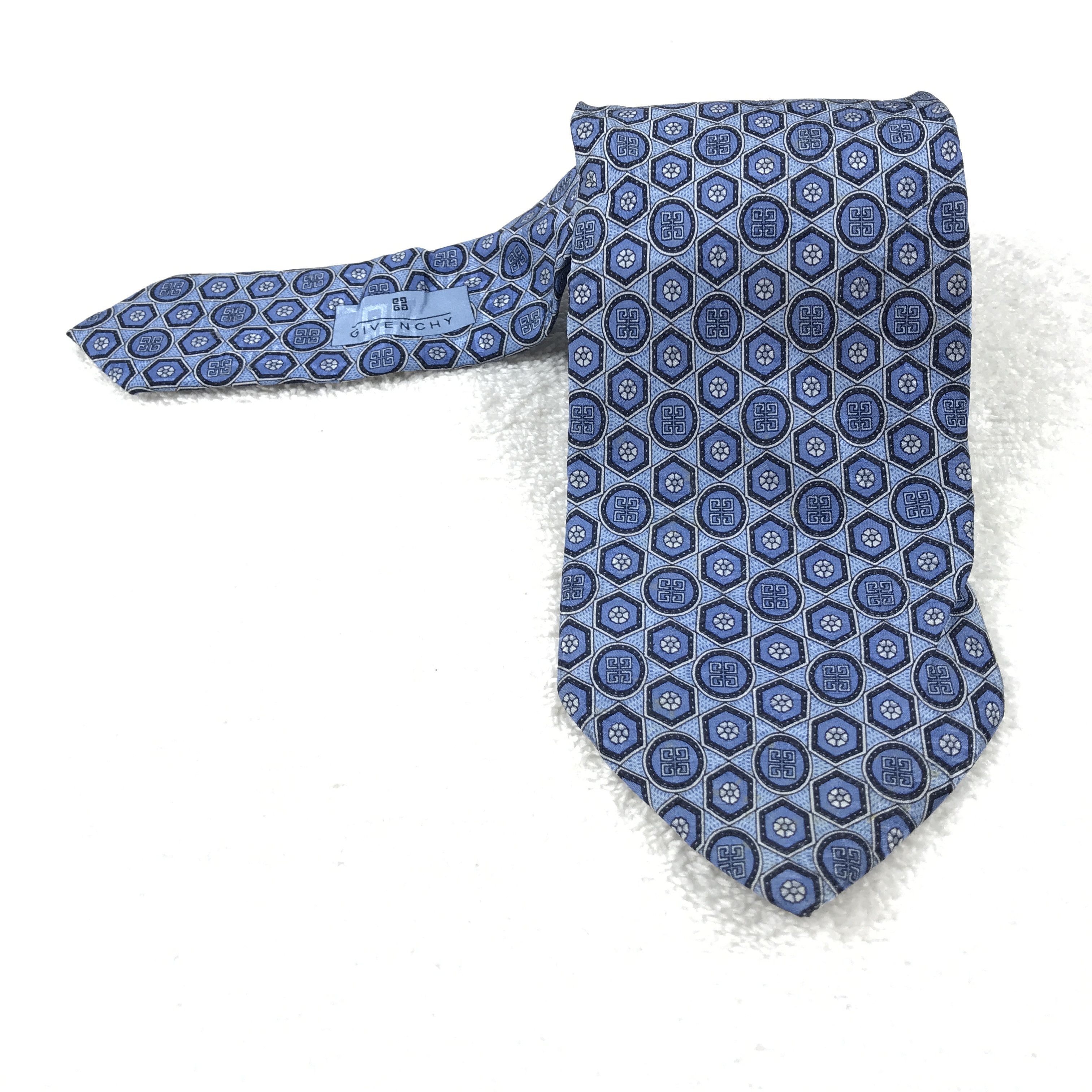 Designer × Givenchy × Vintage Vintage Givenchy Silk Necktie Size ONE SIZE - 1 Thumbnail