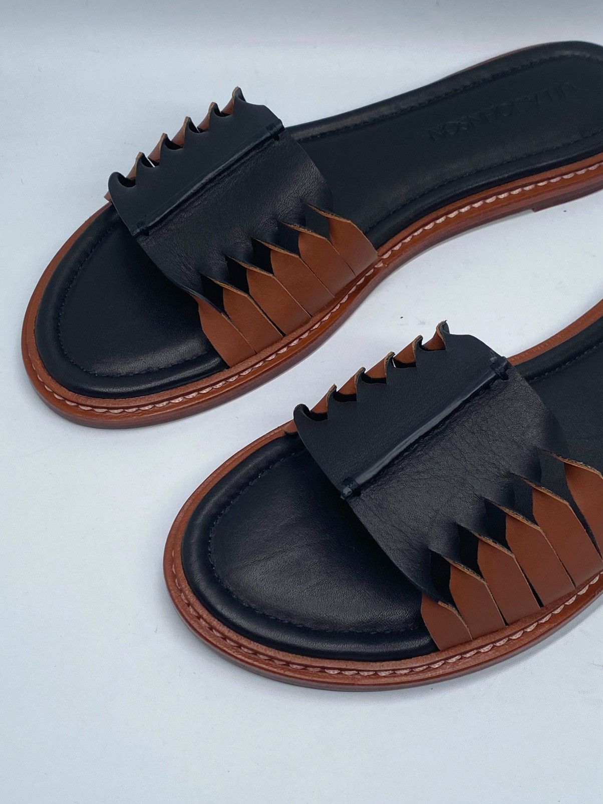 Ulla Johnson Ulla Johnson Ameya Twisted Contrast Slide Sandals size 39 Size US 9 / IT 39 - 6 Thumbnail