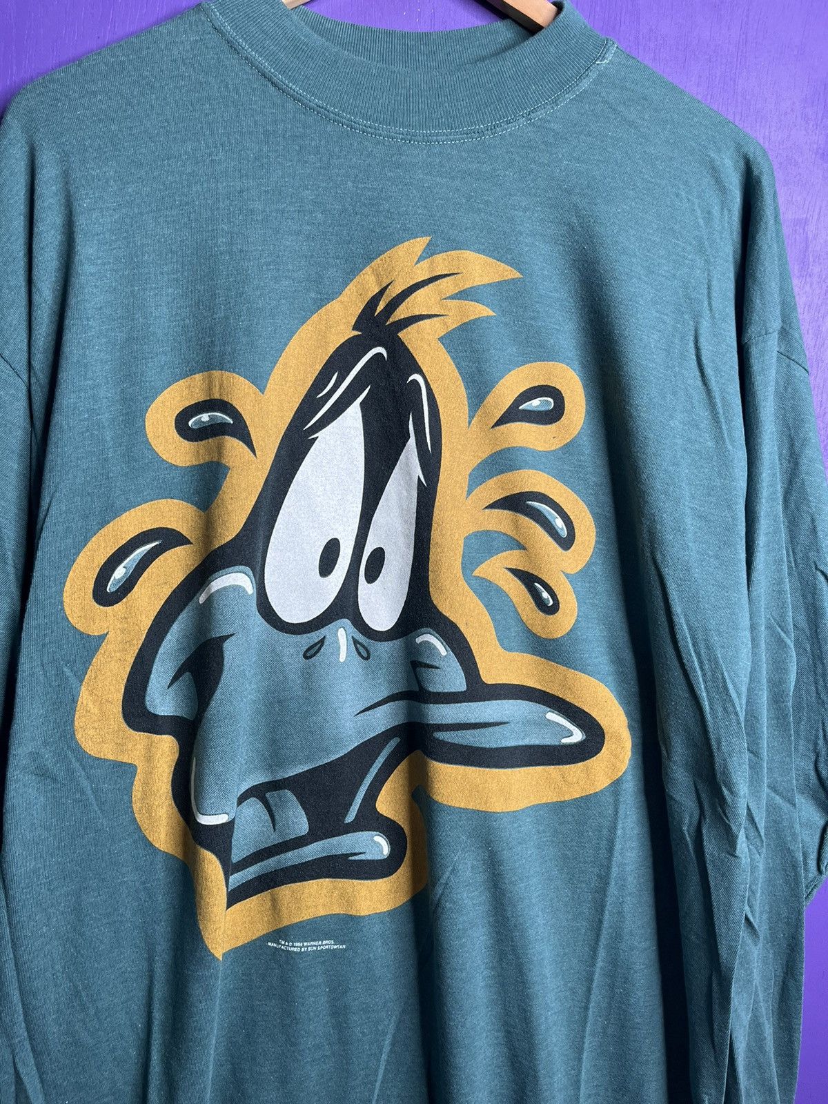 Vintage Vintage 1994 Daffy Duck scared face long-sleeve Size US XL / EU 56 / 4 - 3 Thumbnail
