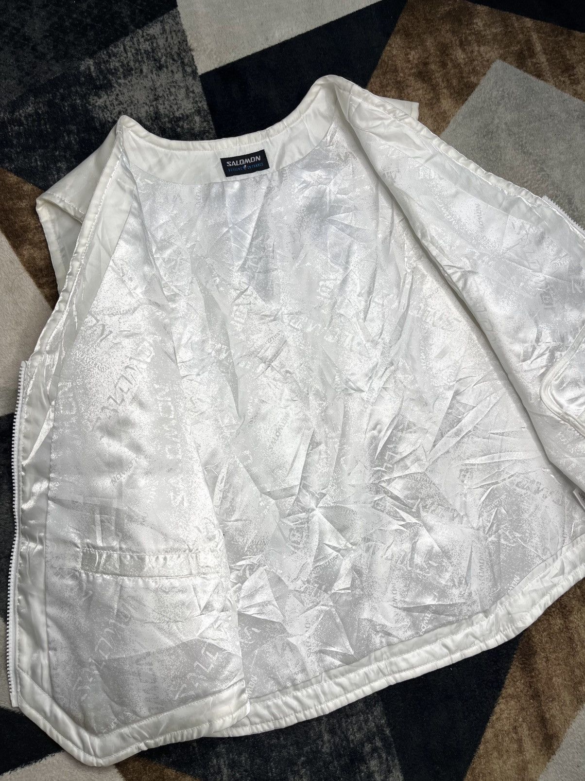 Salomon Grail 90s Salomon Gorpcore Vest Light Puffer Monogram Size US L / EU 52-54 / 3 - 4 Thumbnail