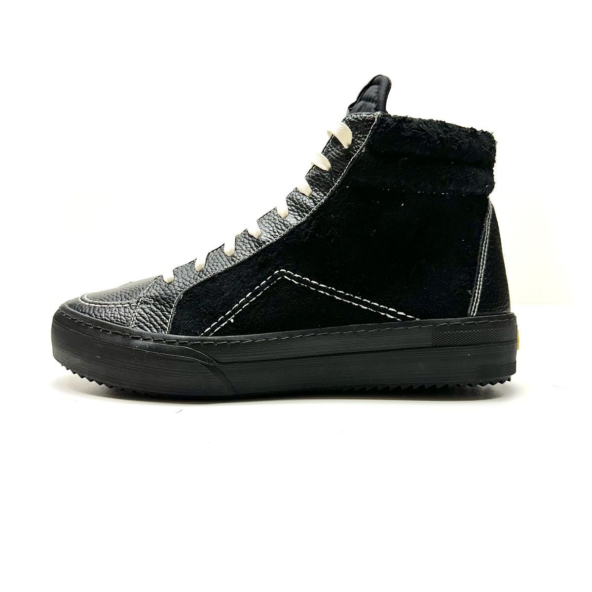 Rhude New Rhude v1 high top sneakers size 12 Size US 12 / EU 45 - 9 Thumbnail