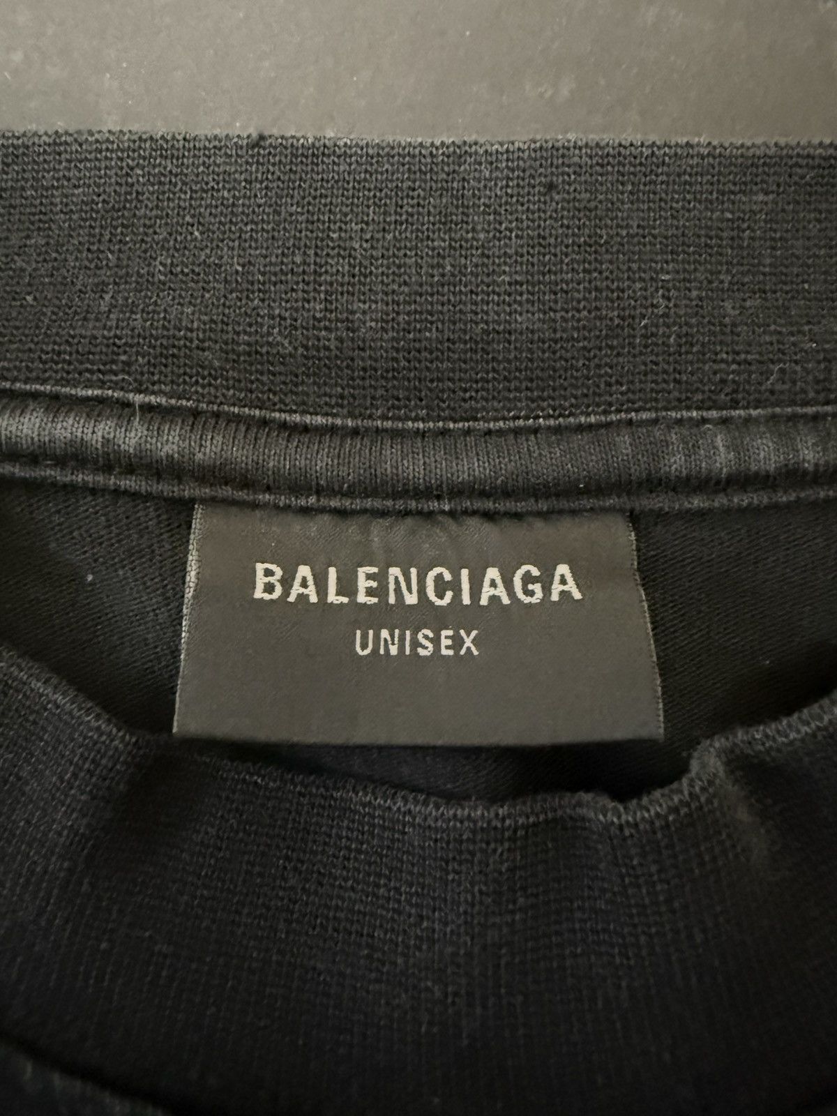 Balenciaga Balenciaga Apple Be Different Oversized T Shirt Size US S / EU 44-46 / 1 - 2 Thumbnail