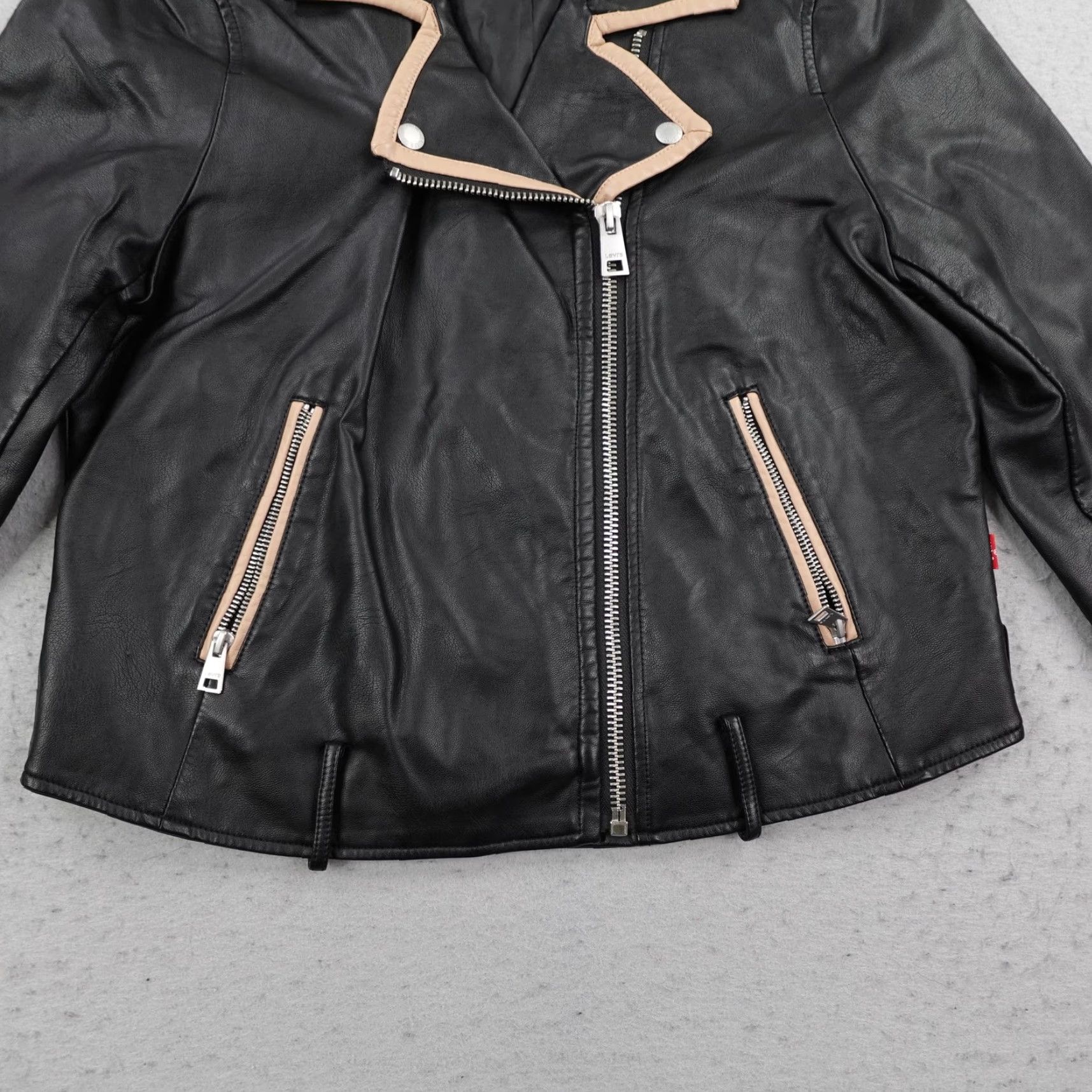 Levi's Levis Jacket Womens Large Black Faux Vegan Leather Moto Biker Asymmetrical Coat Jacket/Coat Length Short Zipper Pockets Lined Collared Full Zip Size L / US 10 / IT 46 - 3 Thumbnail