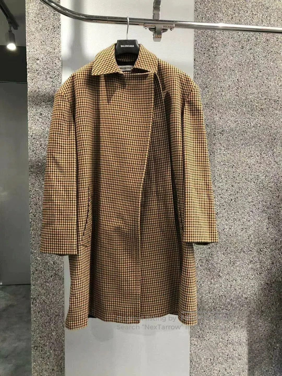 Balenciaga oversized checked wool coat by balenciaga. Size US M / EU 48-50 / 2 - 1 Thumbnail
