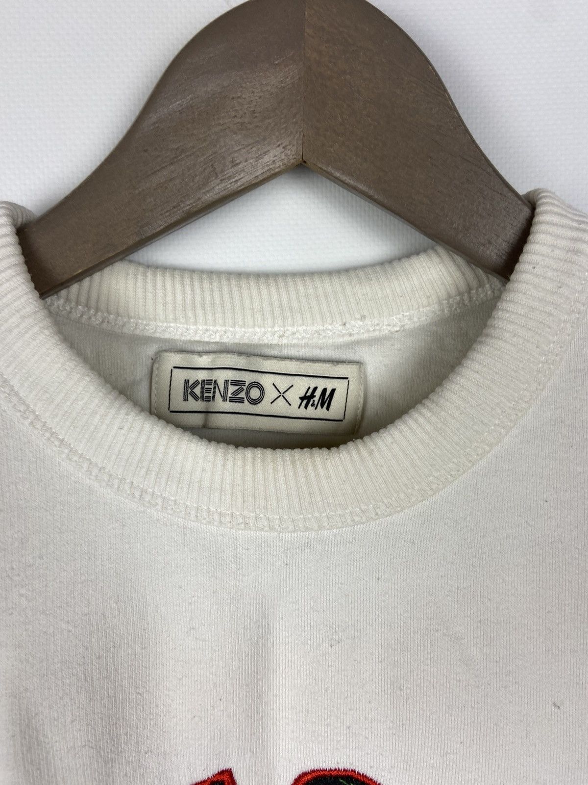 Designer × Kenzo Kenzo x H&M Sweatshirt White Embroidered Cotton Womens Sz XS Size XS / US 0-2 / IT 36-38 - 4 Thumbnail
