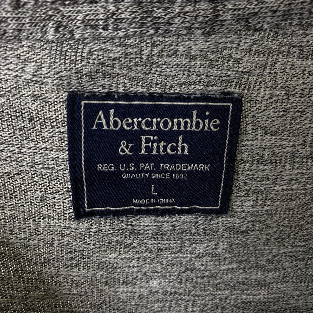 Abercrombie & Fitch Vintage Y2K Abercrombie & Fitch Spell Out T Shirt Size US L / EU 52-54 / 3 - 3 Thumbnail