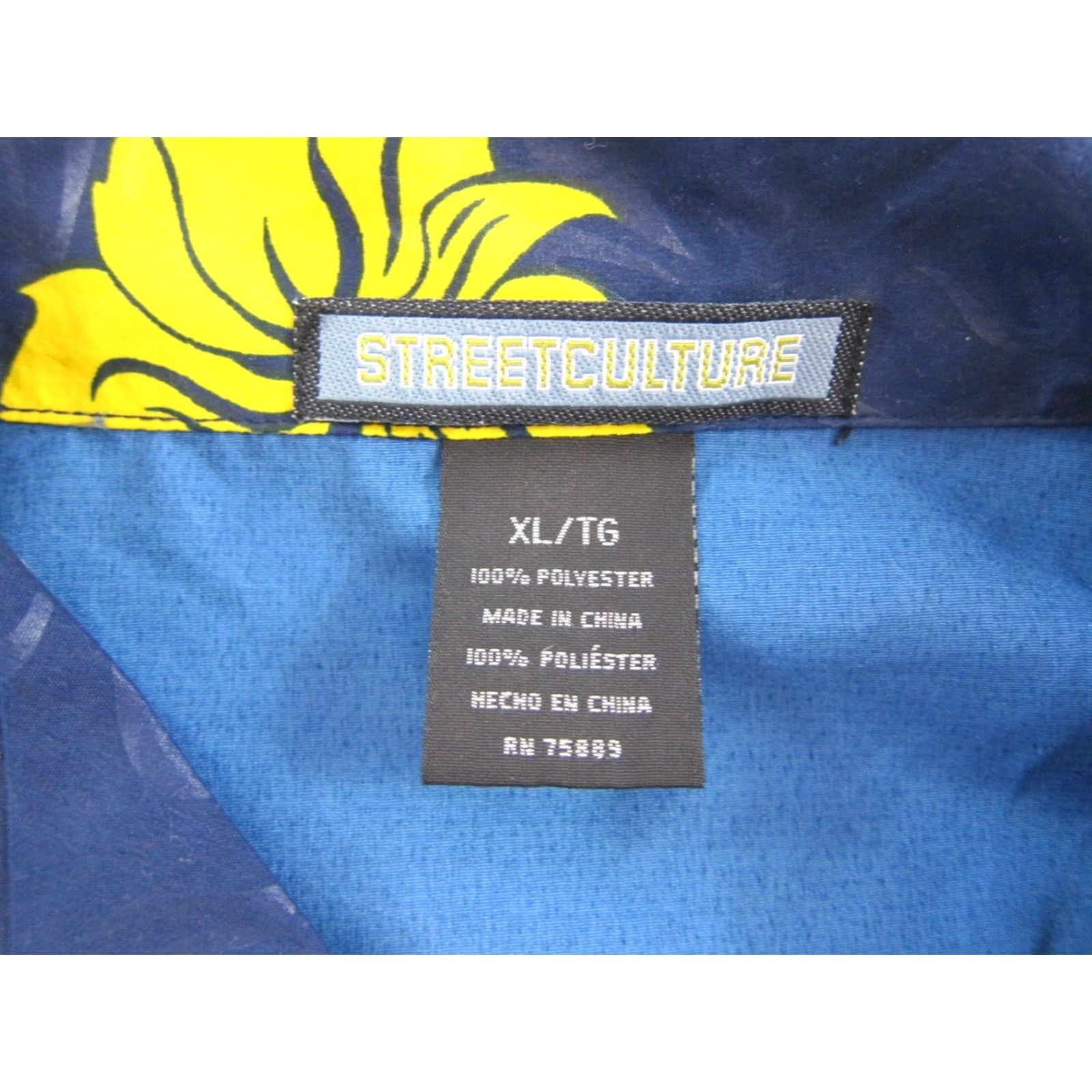 Vintage VINTAGE Street Culture Shirt Men XL Hawaiian Short Sleeve Floral Blue Yellow Floral Shirt XL Men Size US XL / EU 56 / 4 - 3 Thumbnail