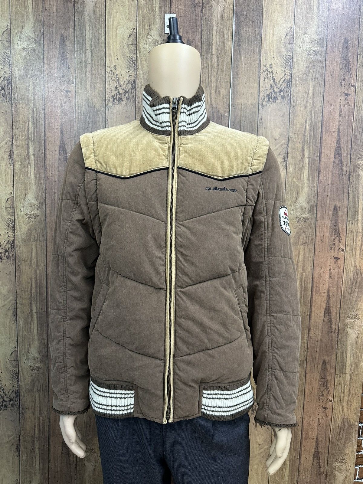 Vintage Quiksilver Down Jacket Z61