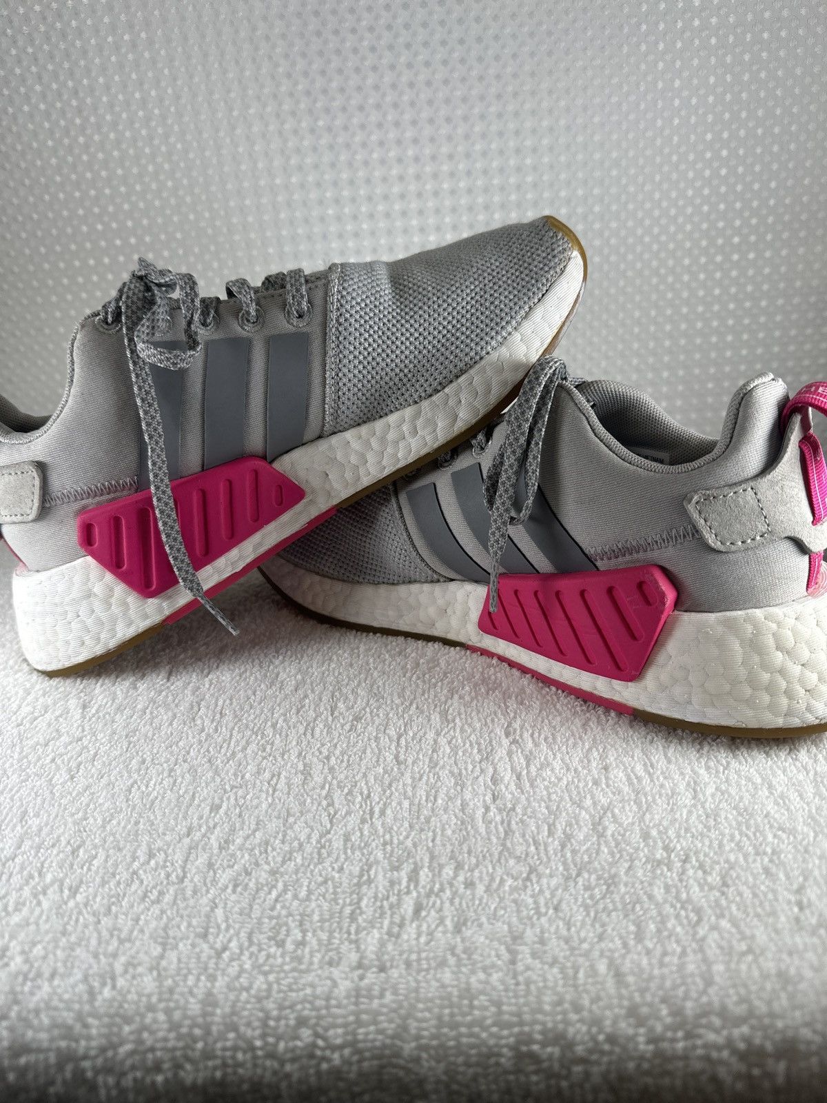 Adidas Adidas NMD R2 Running Shoes Size US 7.5 / IT 37.5 - 5 Thumbnail