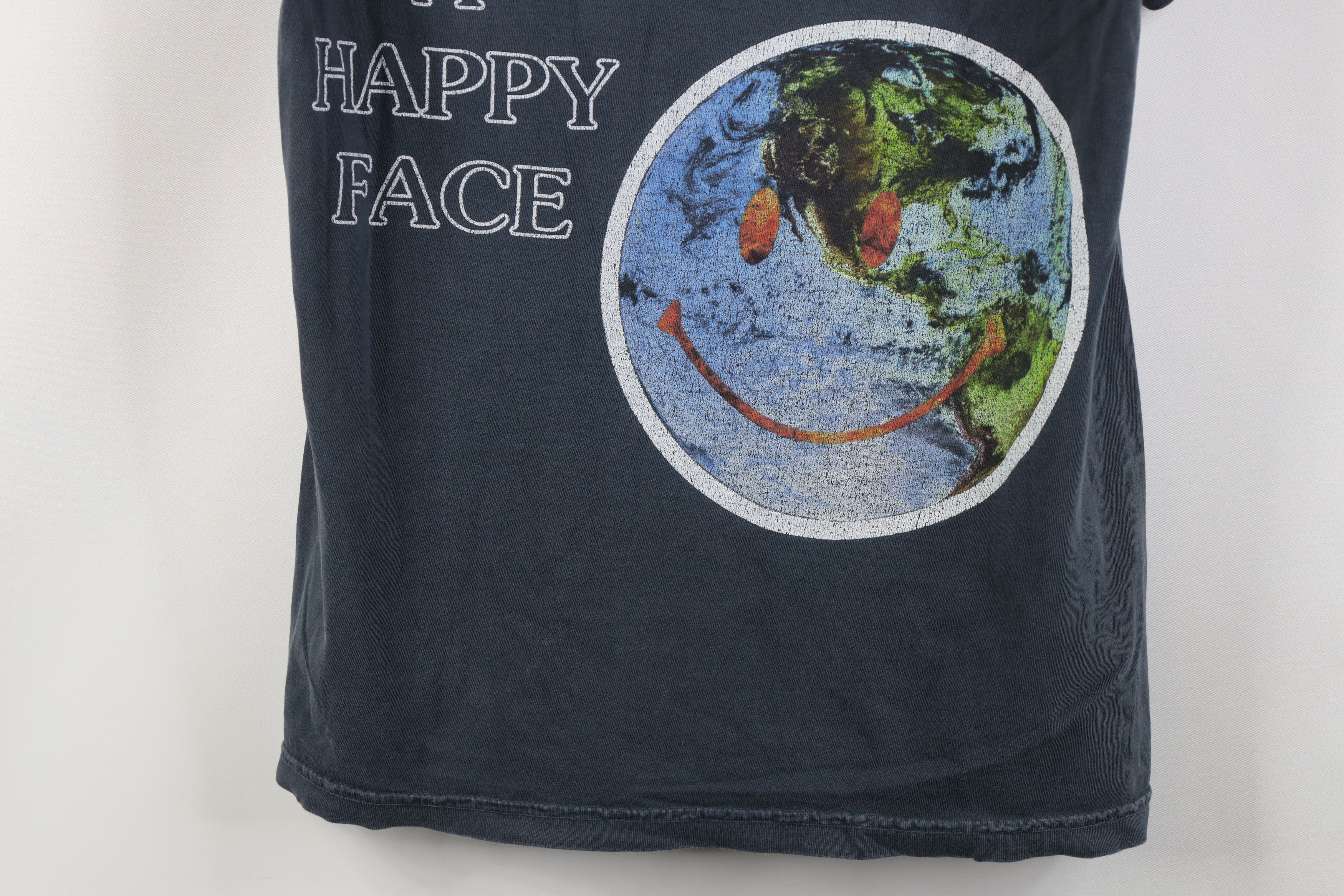 Vintage Astroworld Travis Scott Put On A Happy Face T-Shirt Gray Size US S / EU 44-46 / 1 - 3 Thumbnail