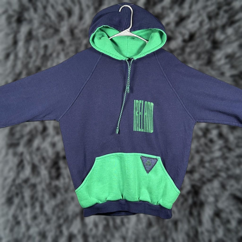 Vintage VINTAGE Connolly Hoodie Mens XL Blue Ireland Graphic Made in Ireland 80s Size US XL / EU 56 / 4 - 1 Thumbnail