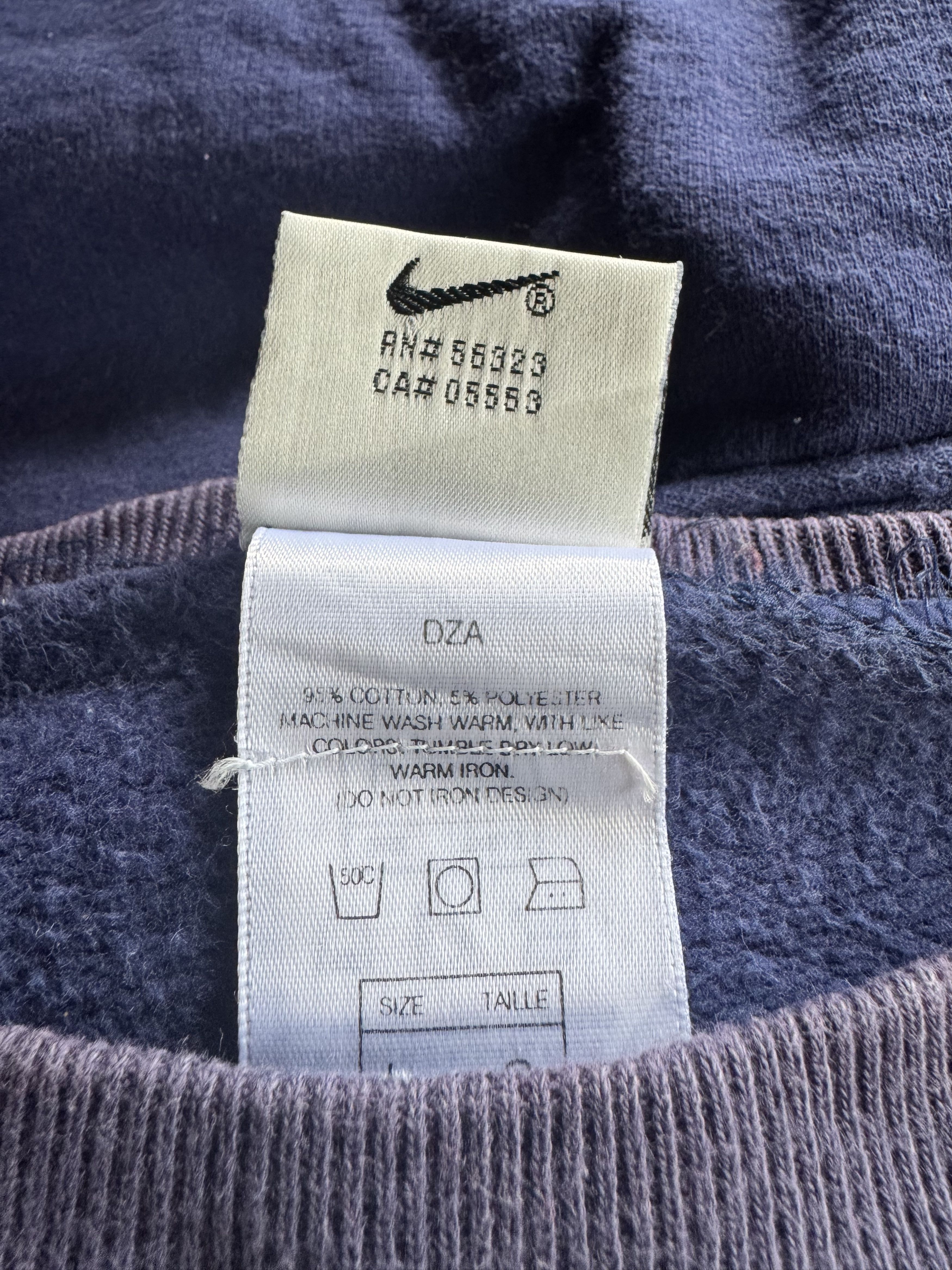 Nike Vintage Nike sweatshirt size L Size US L / EU 52-54 / 3 - 6 Thumbnail
