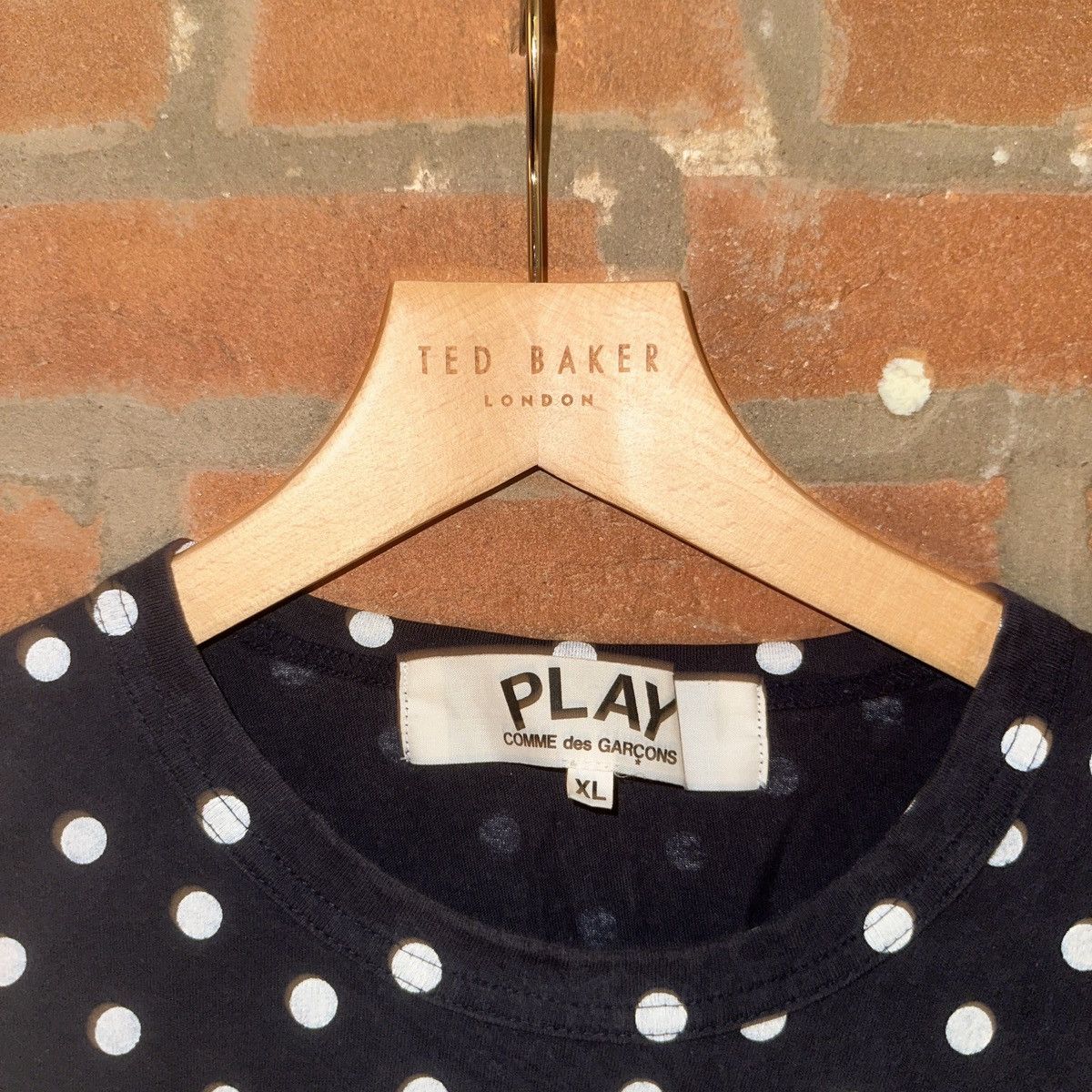 Comme des Garcons Comme Des Garçons Play Polka Dot Long Sleeve T-Shirt (Navy) Size US XL / EU 56 / 4 - 3 Thumbnail