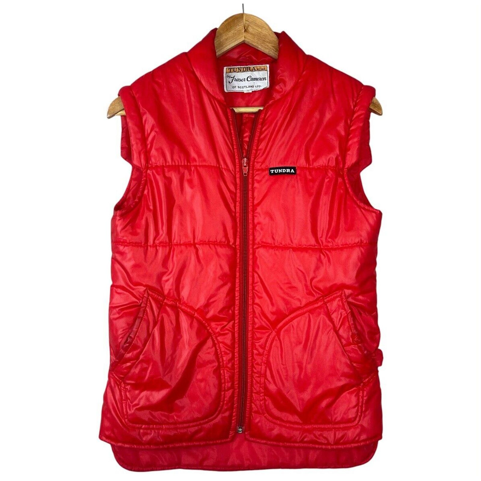 Other Vtg Fraser Cameron Of Scotland Tundrawear Red Puffer Vest Size XS / US 0-2 / IT 36-38 - 1 Thumbnail