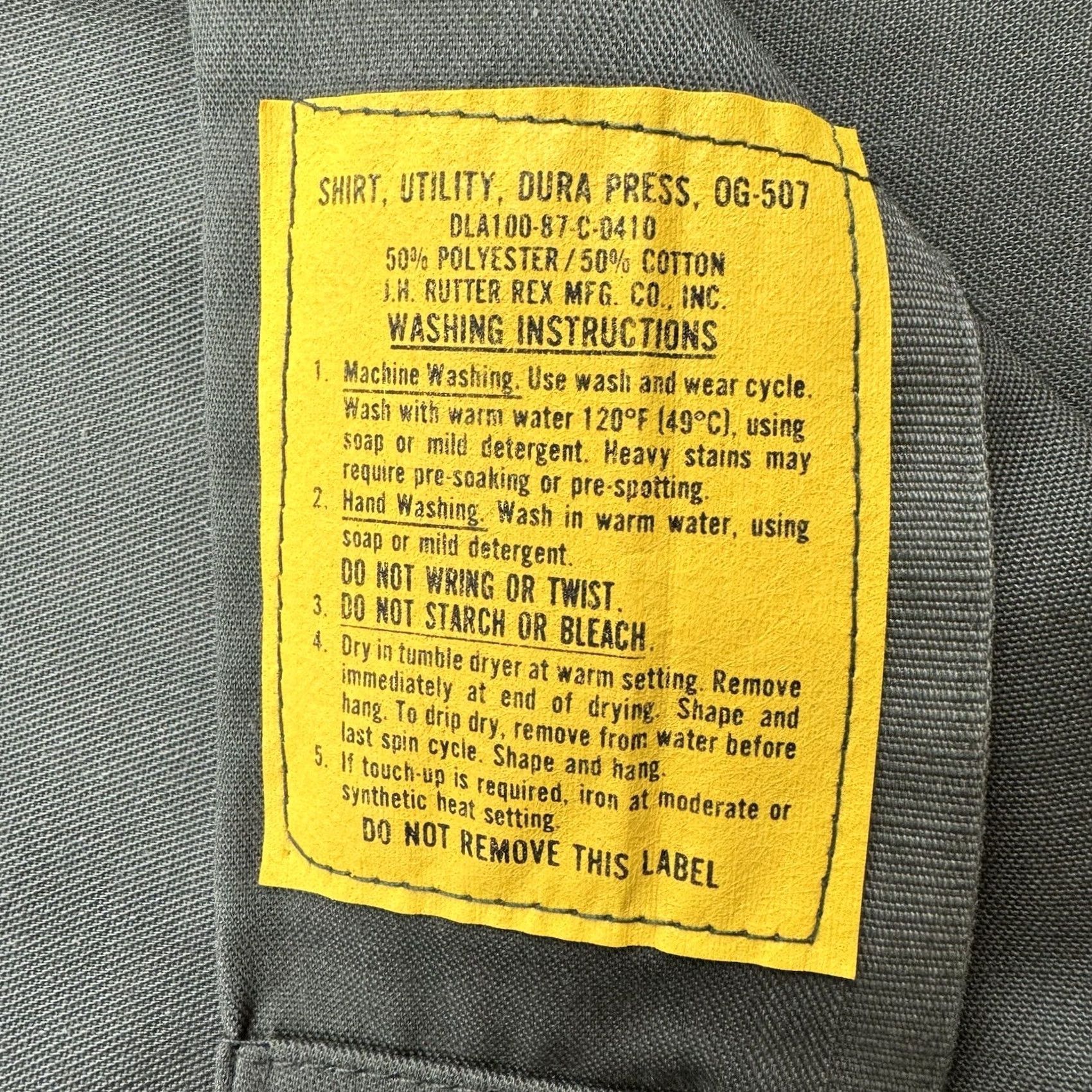 Vintage VINTAGE Army Button-Up Shirt Military USA 1980s Green Collared Long Sleeve Adult Large Mens Shirt Size US L / EU 52-54 / 3 - 4 Thumbnail