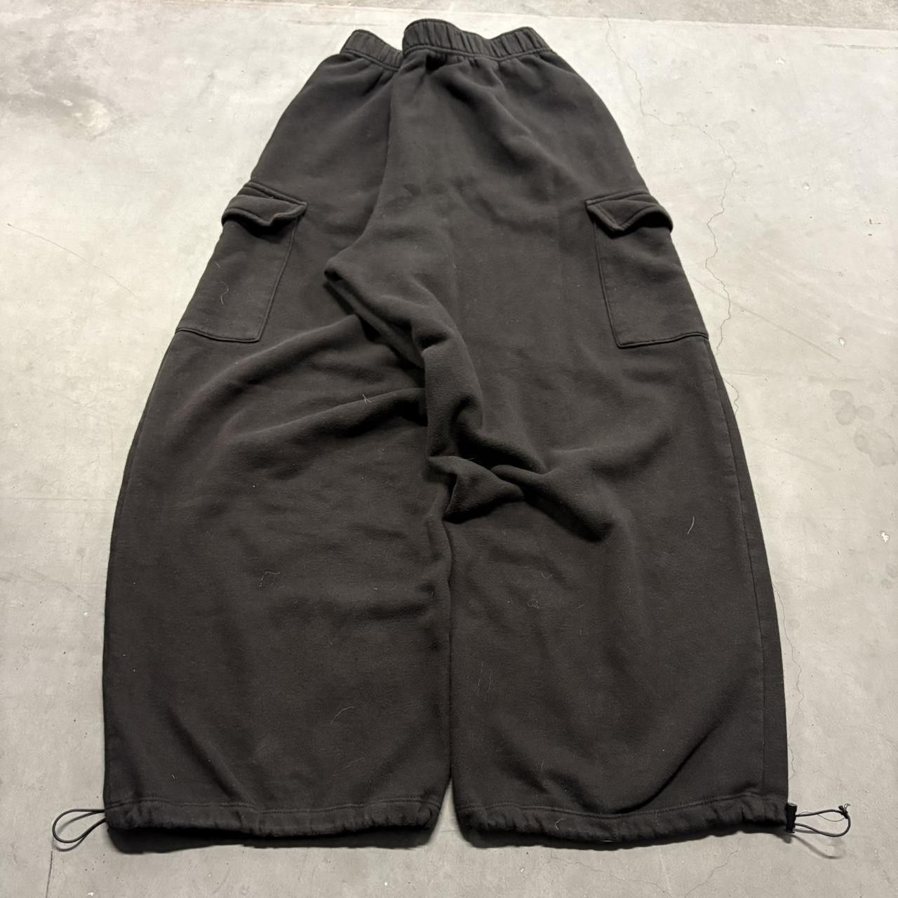Vintage CRAZY Vintage Y2K/2000s Super Baggy Wideleg Black Cargo Sweatpants! Size US 38 / EU 54 - 5 Thumbnail
