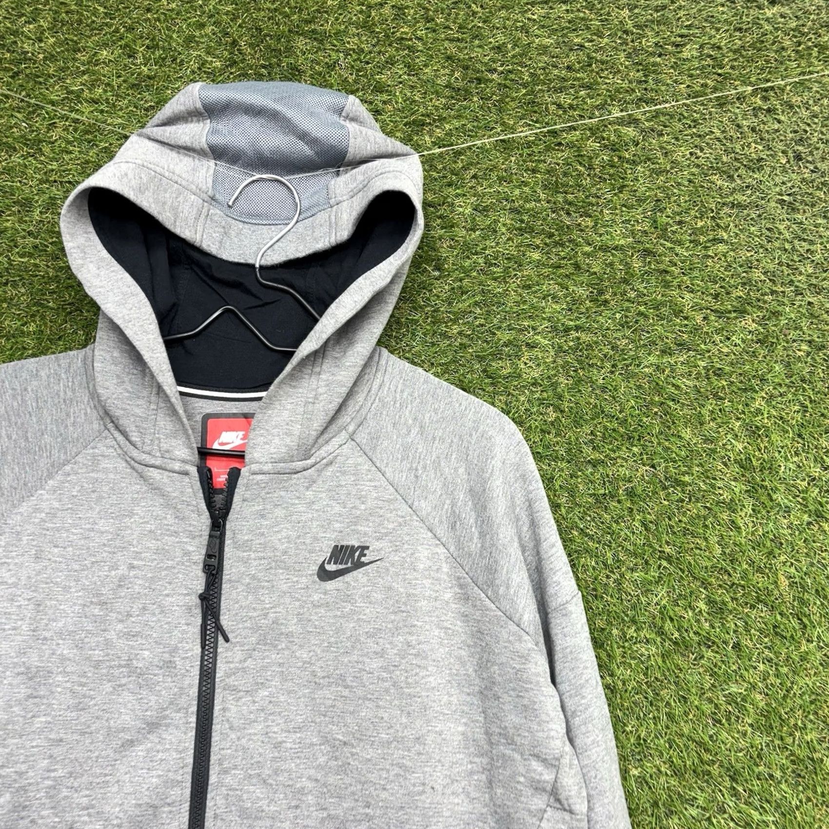 Nike Nike Tech Windrunner Jacket Womens Large Gray Full Zip Lined Pockets Winter Spring Casual Outdoor Athletic Coat Size L / US 10 / IT 46 - 2 Thumbnail