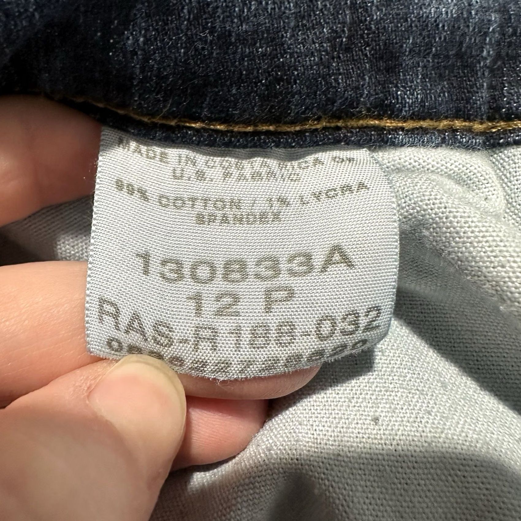 Vintage Riders by Lee Jeans Womens 12P Jeans Blue Denim Straight 30 Inseam 27.5 Inseam Dark Wash EUC 5-Pocket Pant Petite Regular Boys Mens Womens Size 34" / US 12 / IT 48 - 7 Thumbnail