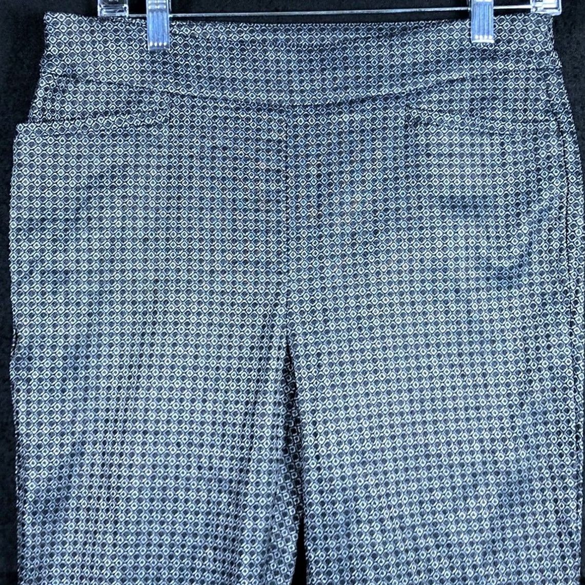 Vintage Chico's Womens Pants Black Silver Pattern Pull On High Rise Stretch Ankle 0.5 (S) Size 28" / US 6 / IT 42 - 2 Thumbnail