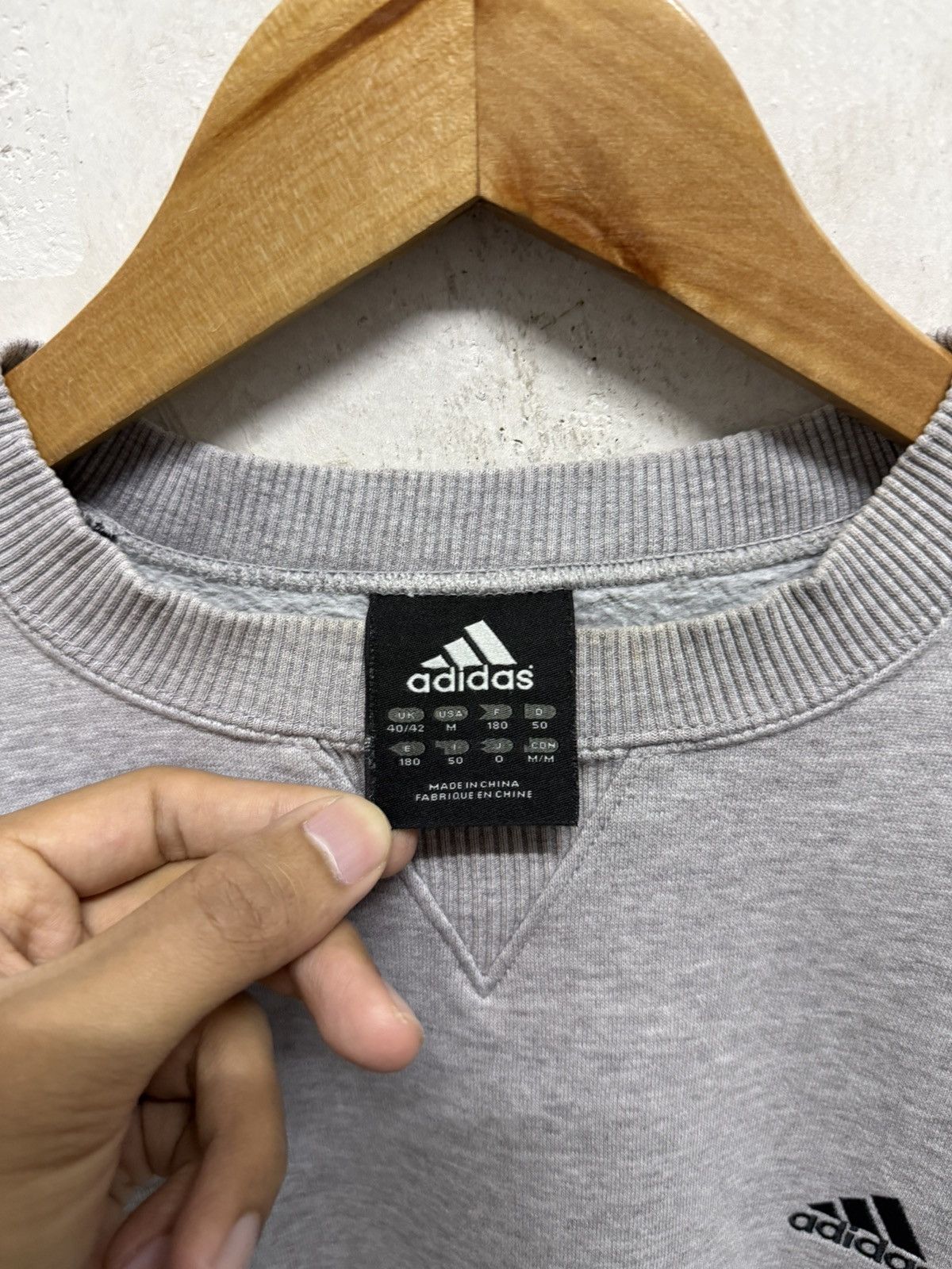 Adidas 2000s Adidas 3 Stripe Crewneck Size US M / EU 48-50 / 2 - 4 Thumbnail