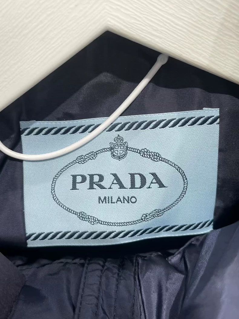 Prada Prada Metal triangle long down jacket 2501-Nextarrow Size US XXS / EU 40 - 6 Thumbnail