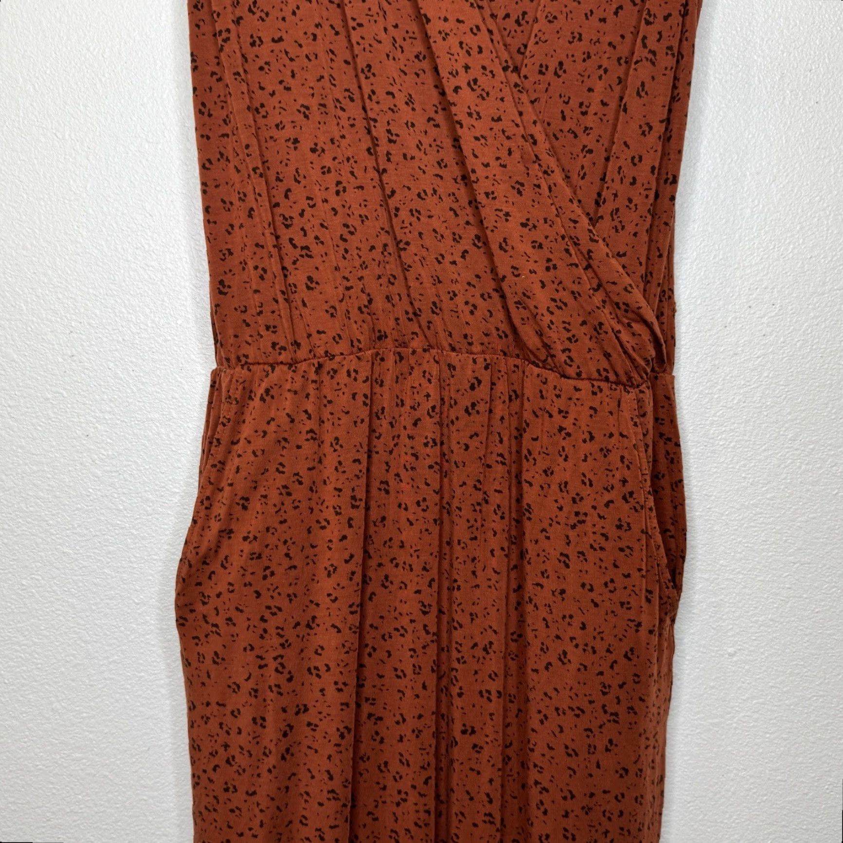 Vintage Garnet Hill Everyday Knit Midi Dress Small Brown Animal Print Surplice Neckline Pockets Pleated Knit Shift Casual Dress Size S / US 4 / IT 40 - 3 Thumbnail