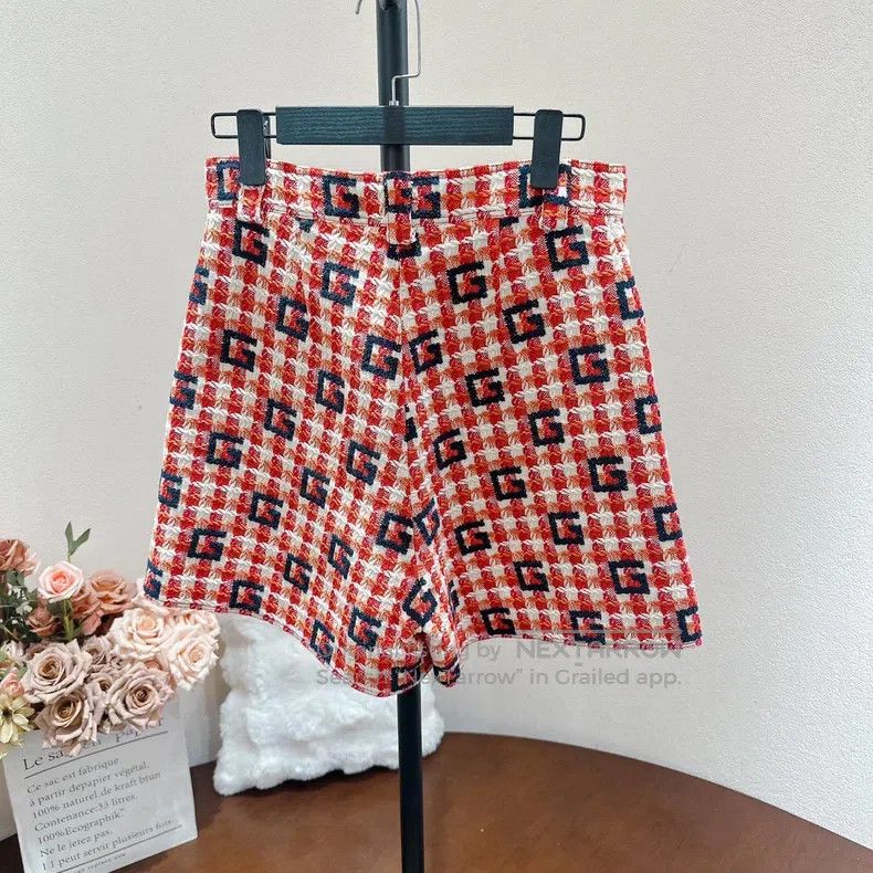 Gucci Gucci Red and white plaid full logo small fragrant style s Size 26" / US 2 / IT 38 - 4 Thumbnail