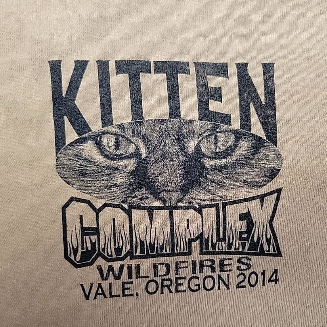 Vintage Wildland Firefighter Shirt Mens L 2014 Kitten Complex Brogan Hill Vale Oregon T-Shirt Graphic Print Crew Neck Short Sleeve Brown Cotton Jersey Regular Size US L / EU 52-54 / 3 - 2 Thumbnail