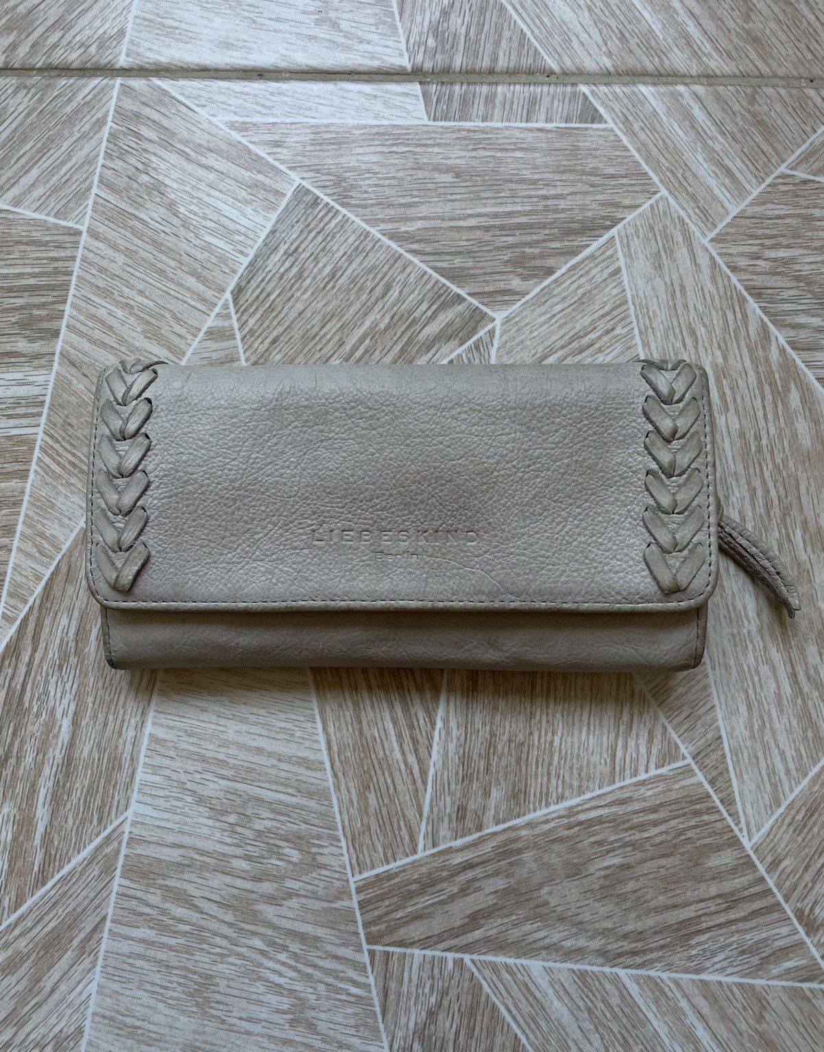 LIEBESKIND BERLIN × Vintage Y2K Archive Vintage Liebeskind Berlin Leather Beige Wallet Size ONE SIZE - 1 Thumbnail