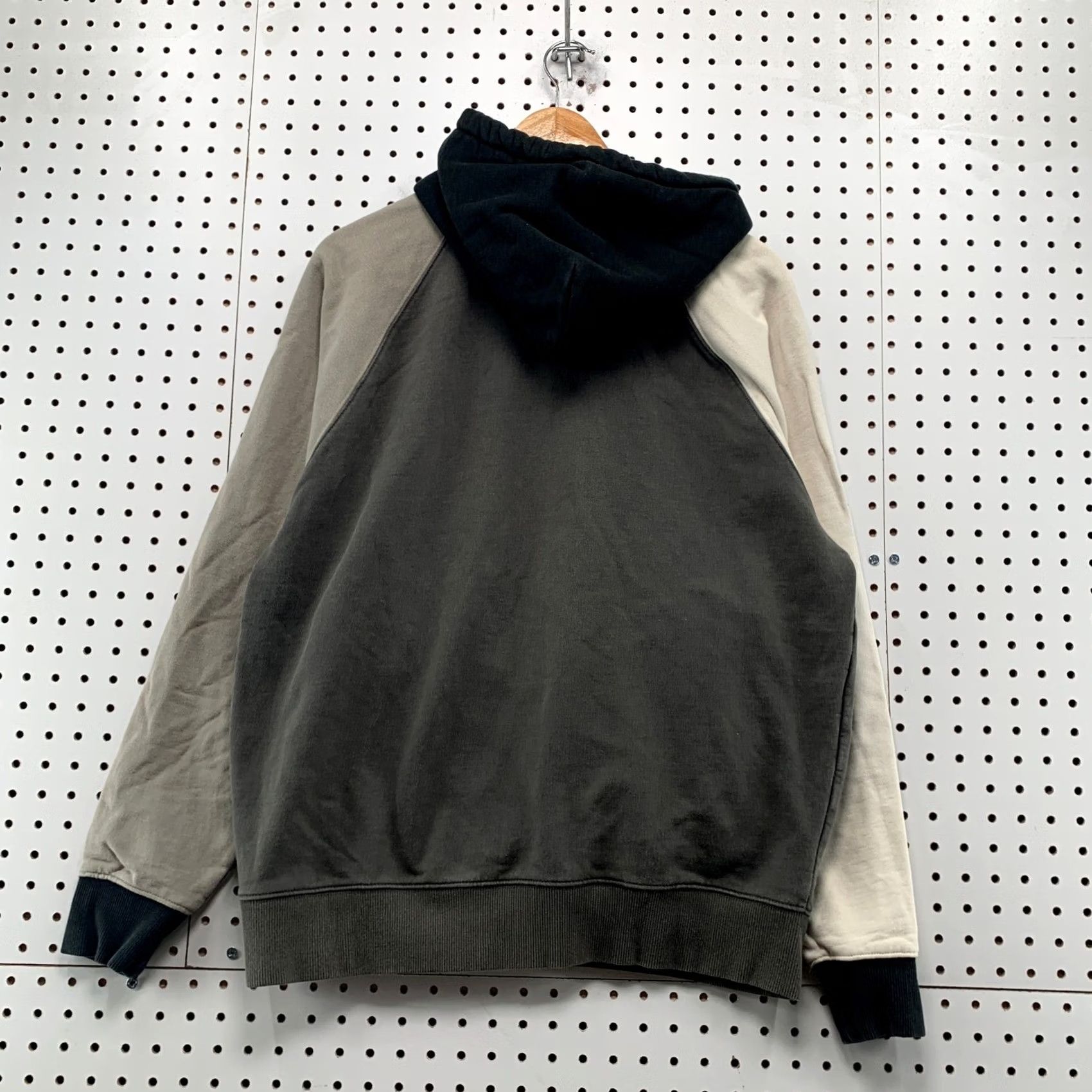 Teddy Fresh Teddy Fresh Hoodie Mens M Gray Tan Raglan Sweatshirt Colorblock Pullover Size US M / EU 48-50 / 2 - 2 Thumbnail