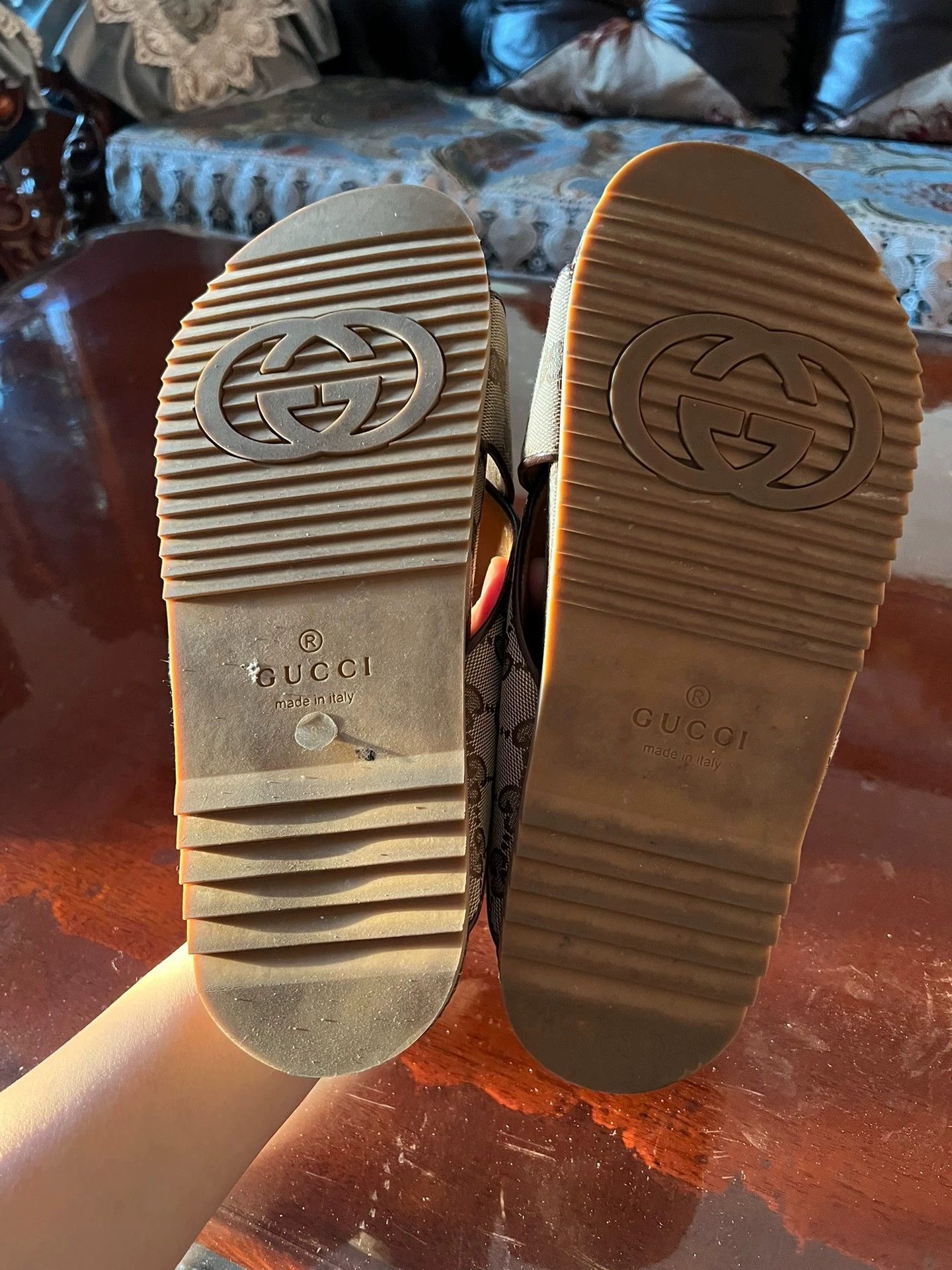 Gucci Gucci Full Logo Classic Slippers US 8 Authentic Size US 8 / EU 41 - 5 Thumbnail