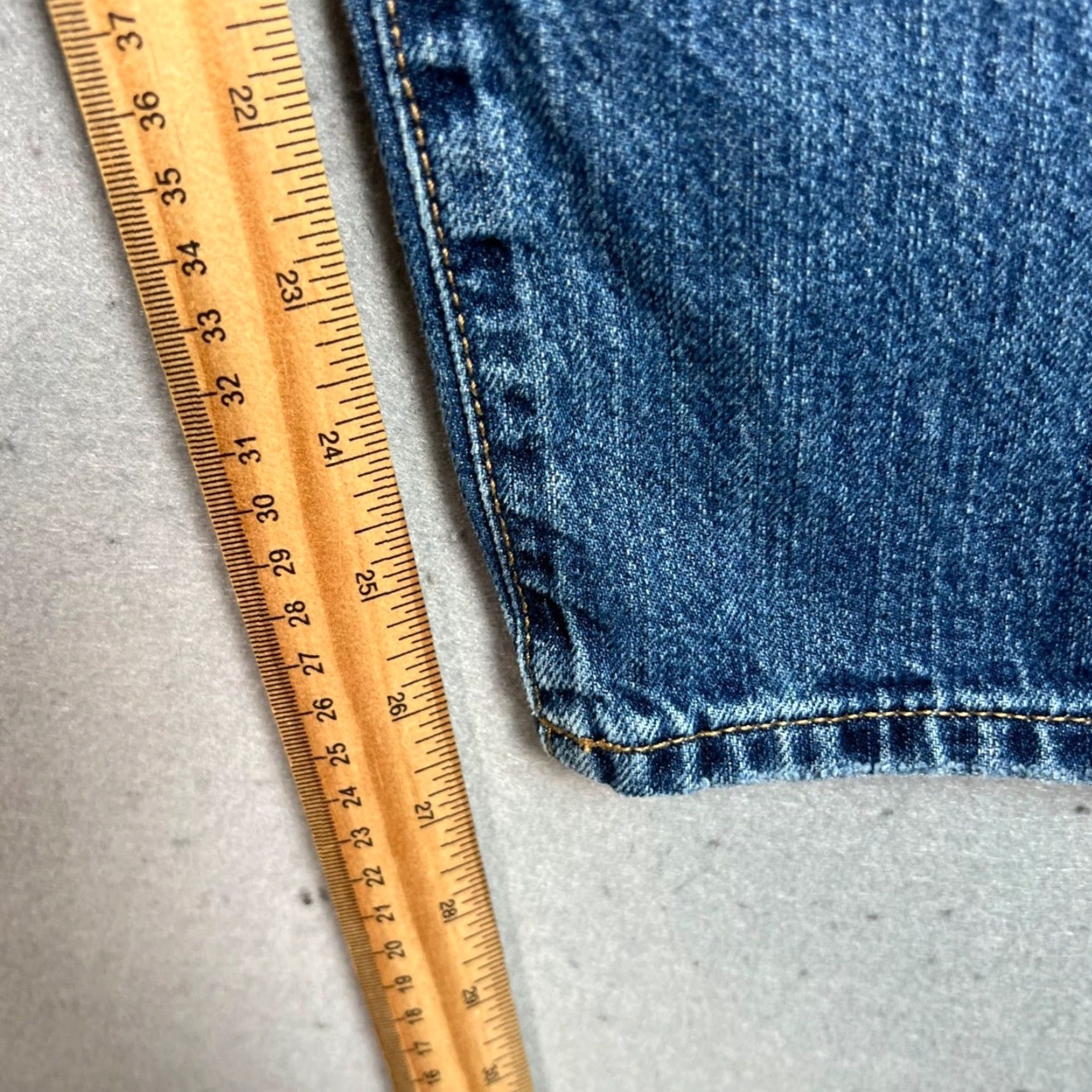 Uniqlo VINTAGE Uniqlo Jeans Womens 24 High Waisted Tapered Denim Blue Cotton Blend Rise High Adults Womens 24 Jeans B06 Size 42" / US 20 - 7 Thumbnail